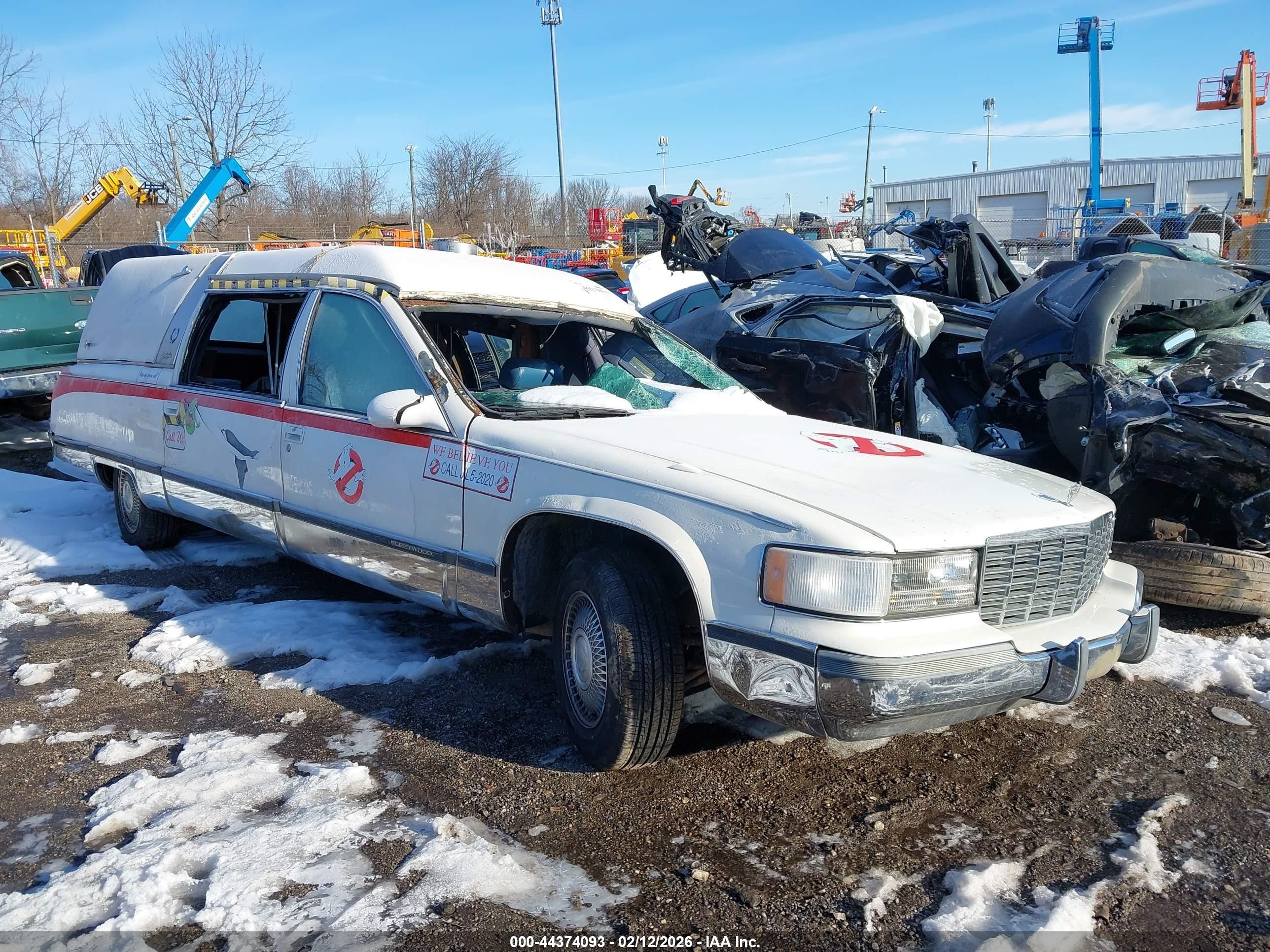 1995 Cadillac Commercial Chassis   White vin: 1GEFH90P8SR707924