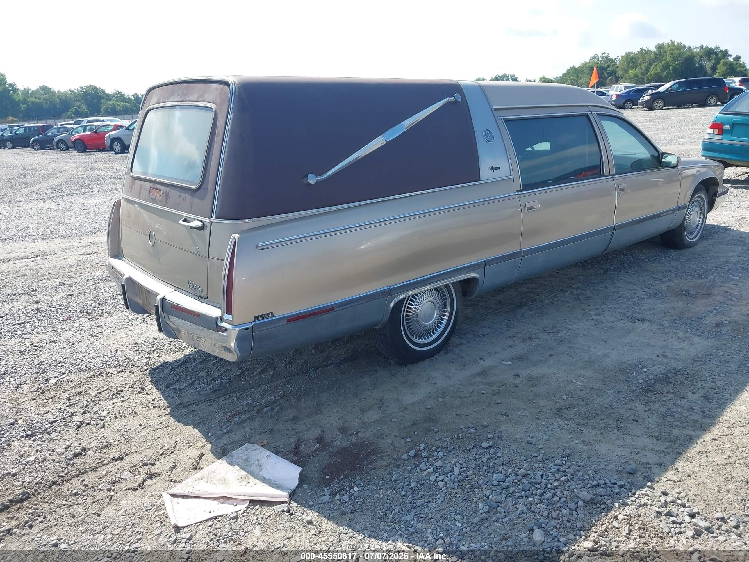 1996 Cadillac Commercial Chassis   Gold vin: 1GEFH90P9TR706072