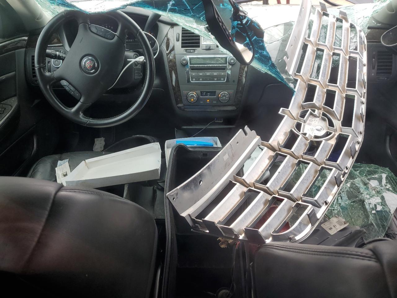 2010 Cadillac Professional Chassis  Black vin: 1GEUK0CY5AU500041