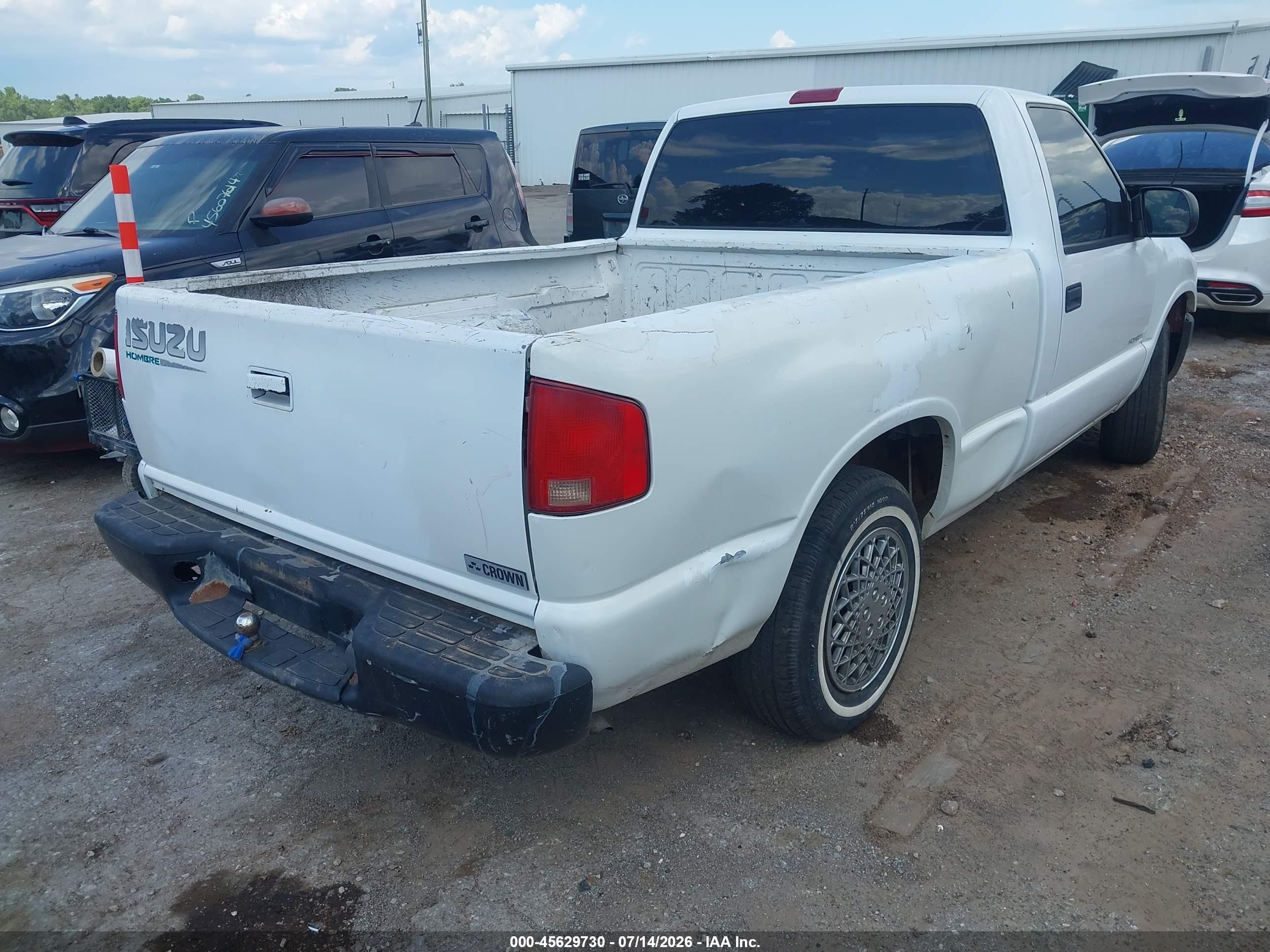 1998 Isuzu Hombre S White vin: 1GGCS1441W8663225