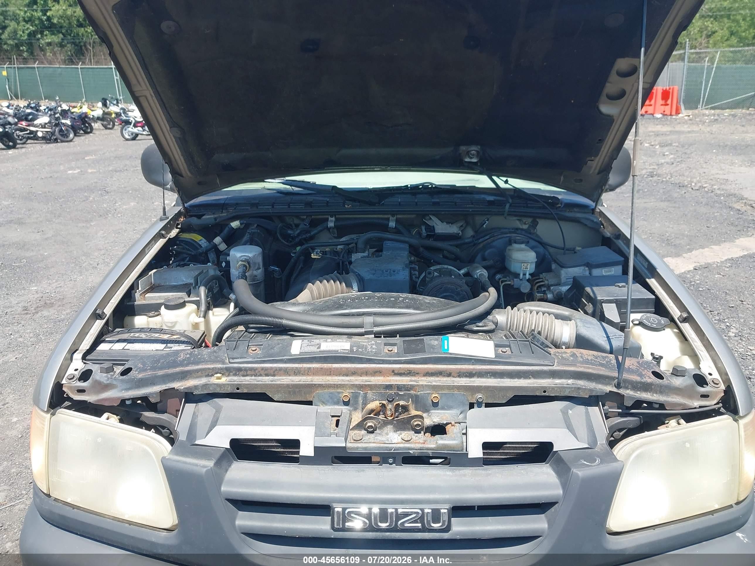 1998 Isuzu Hombre S Золотой vin: 1GGCS1442W8651665