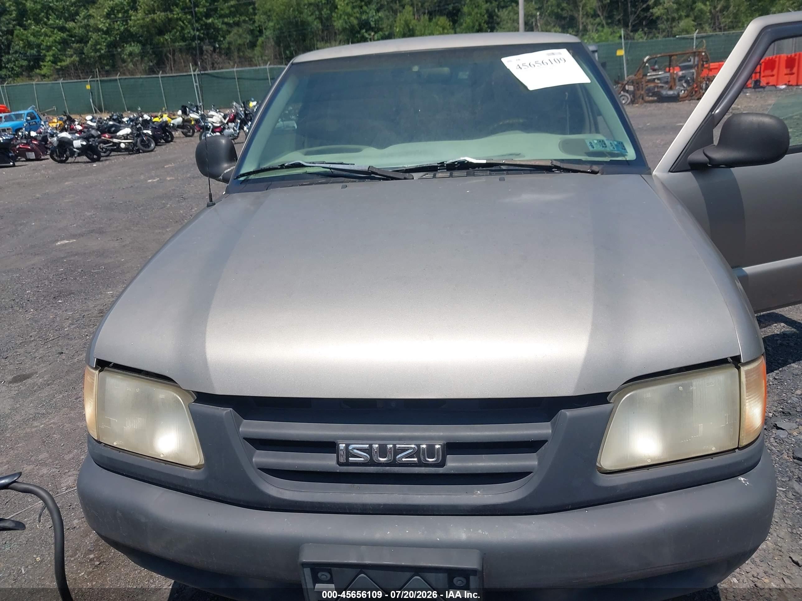 1998 Isuzu Hombre S Золотой vin: 1GGCS1442W8651665