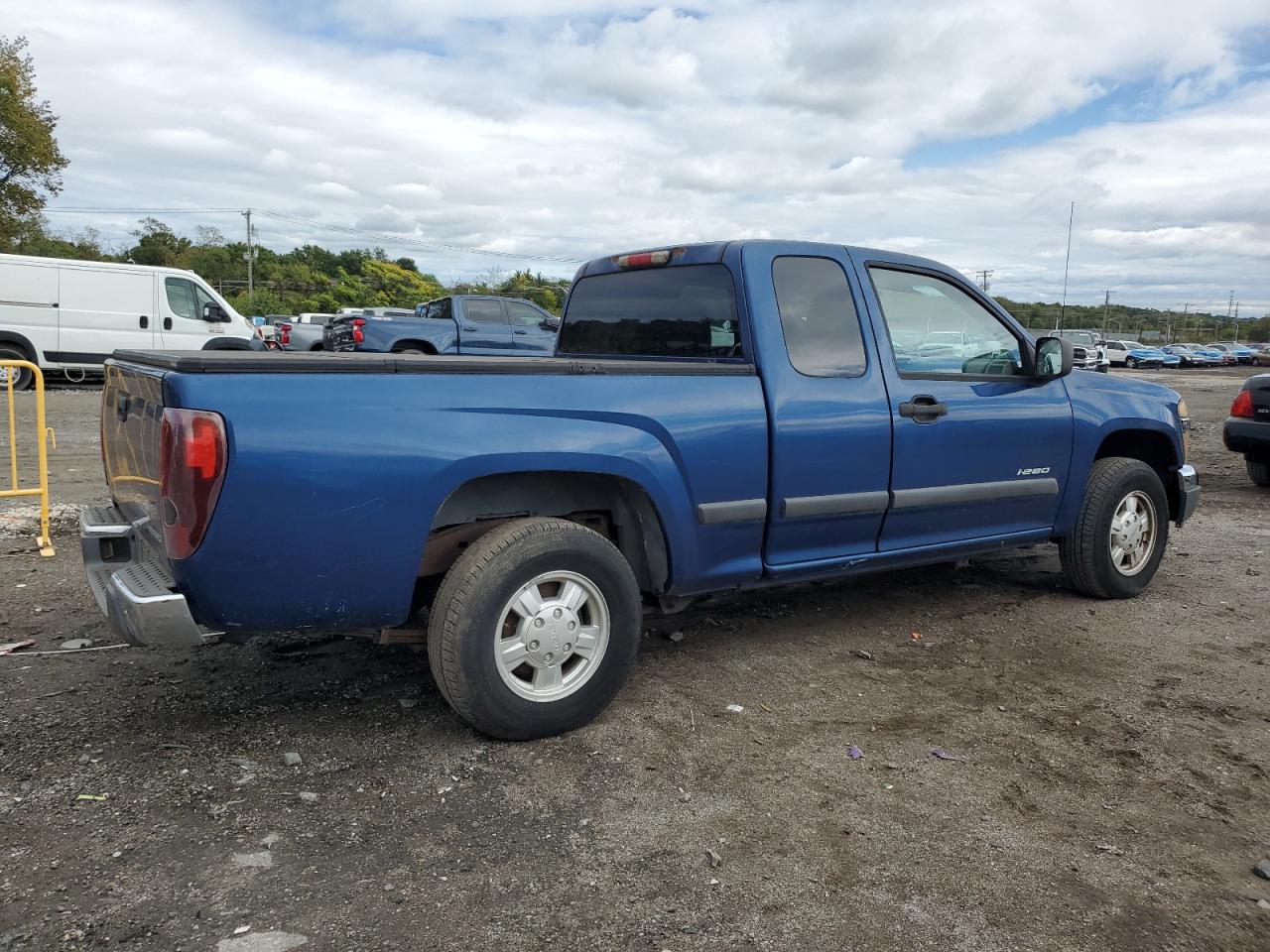 2006 Isuzu I-280 Blue vin: 1GGCS198268700293