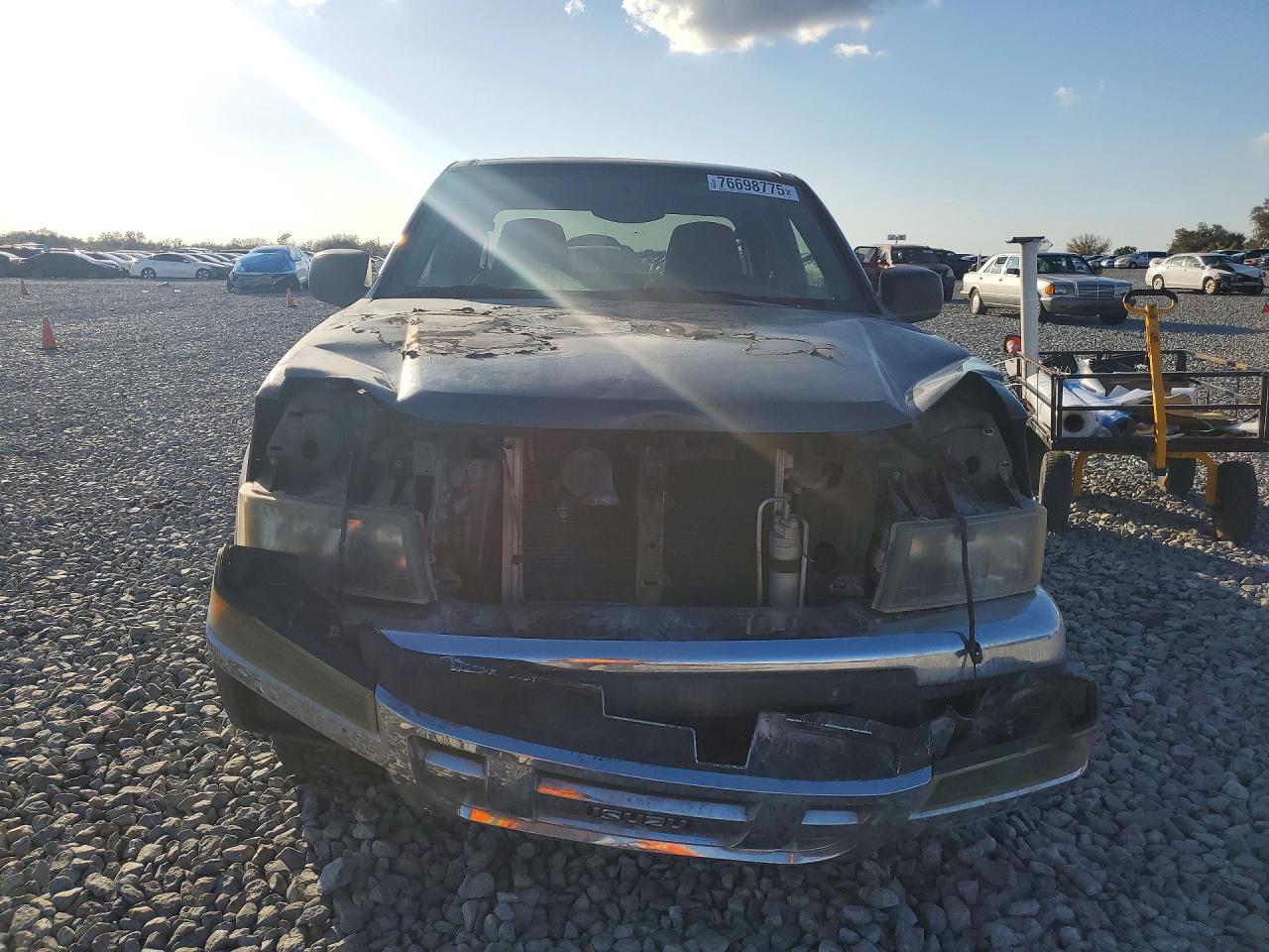 2006 Isuzu I-280 Blue vin: 1GGCS198268703260