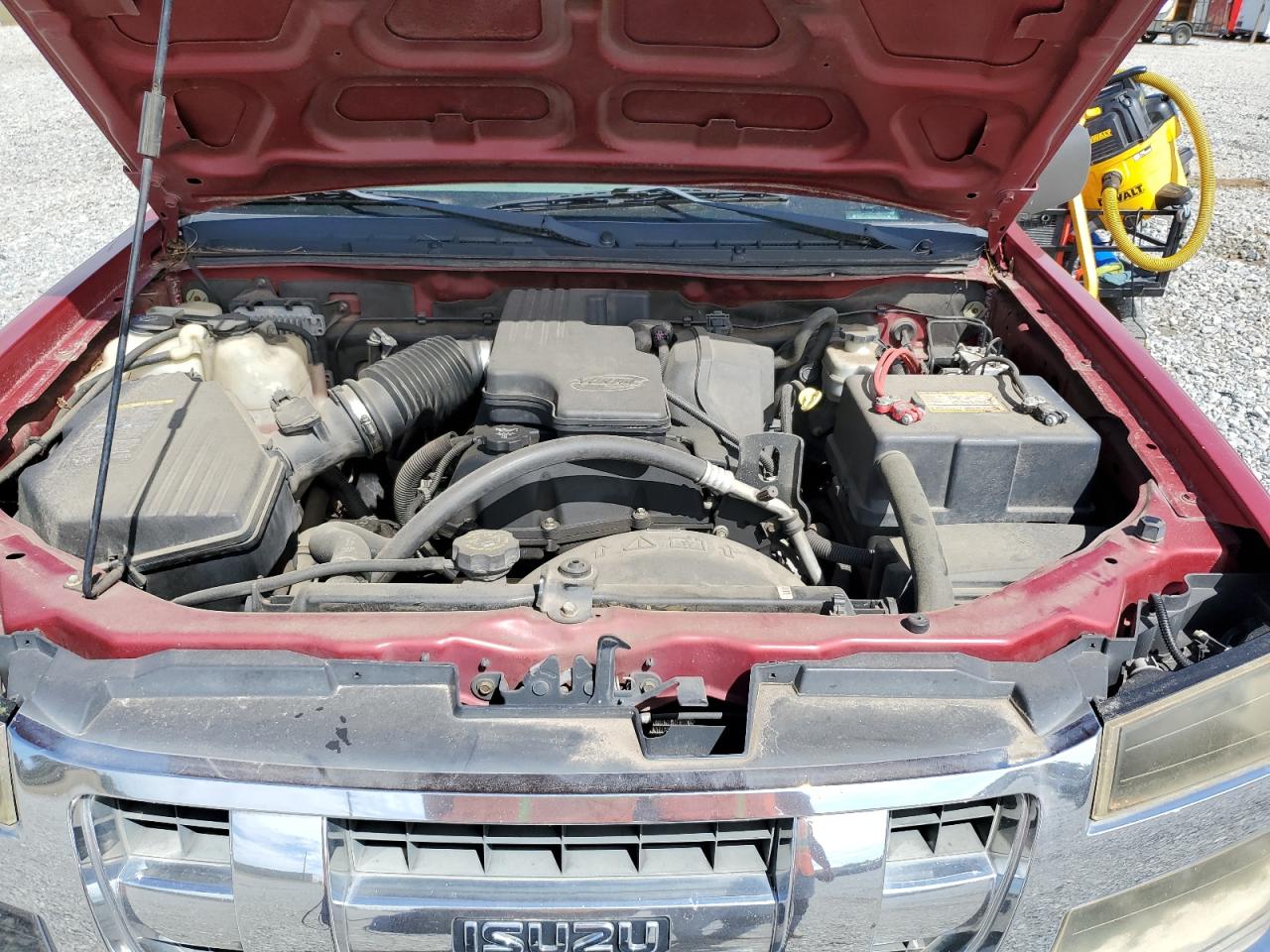 2006 Isuzu I-280 Red vin: 1GGCS198368700982