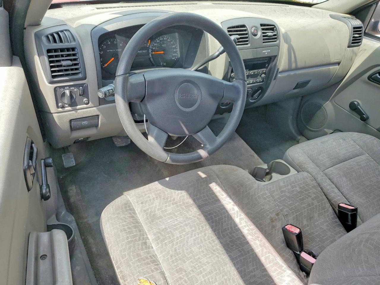 2006 Isuzu I-280 Red vin: 1GGCS198368701159