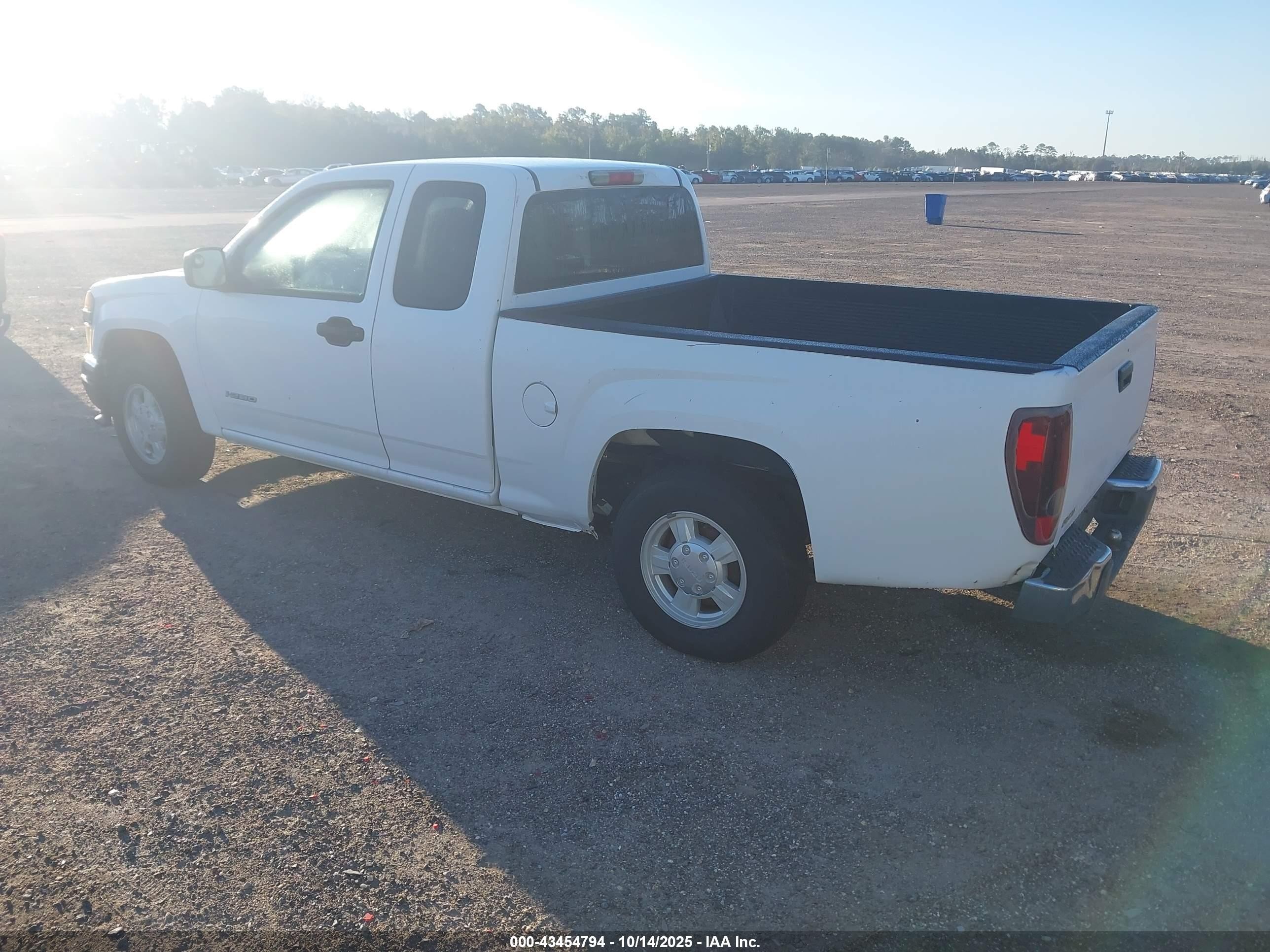 2006 Isuzu I-280 S White vin: 1GGCS198868701156