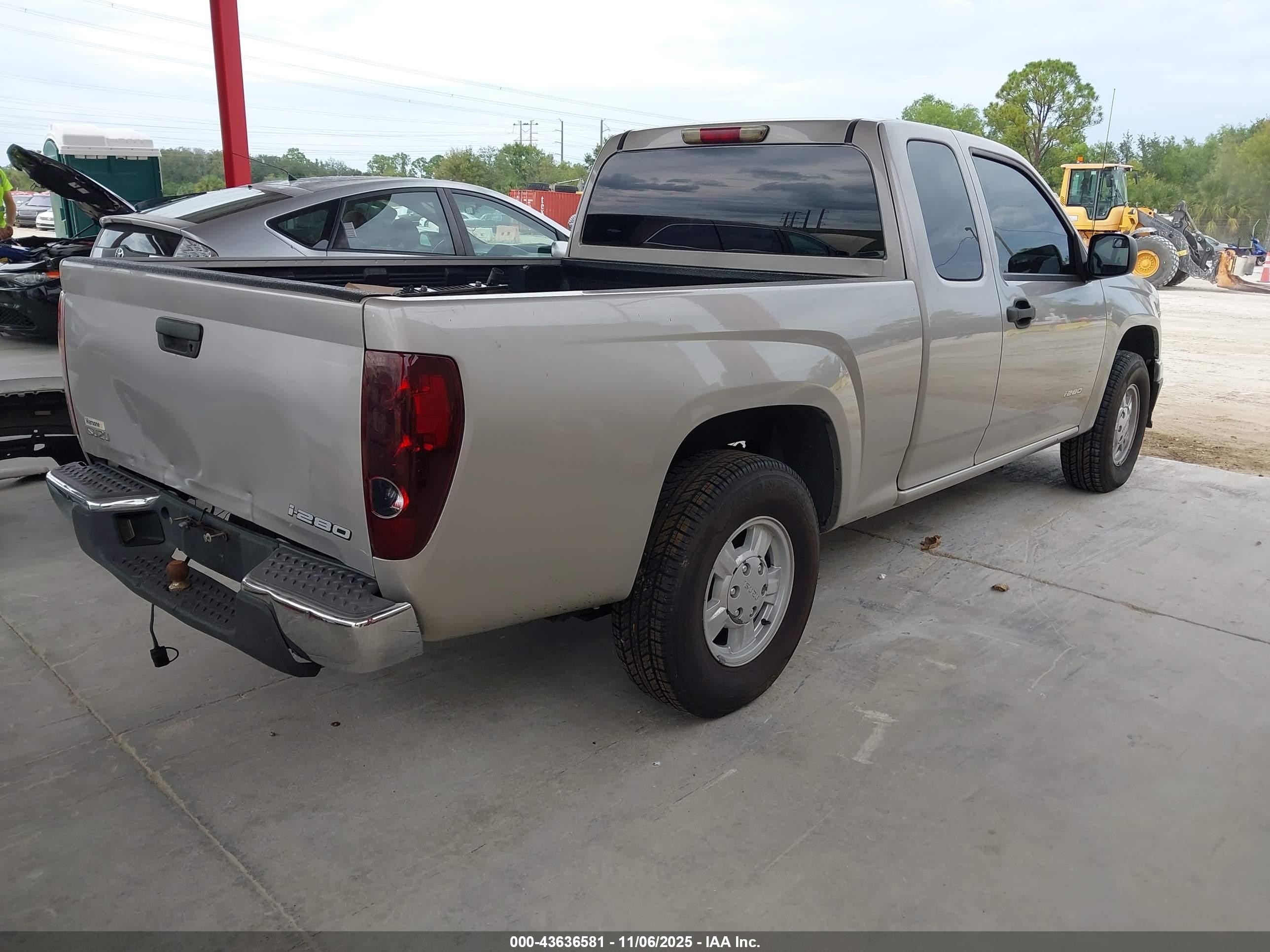 2006 Isuzu I-280 S Champagne vin: 1GGCS198968702851