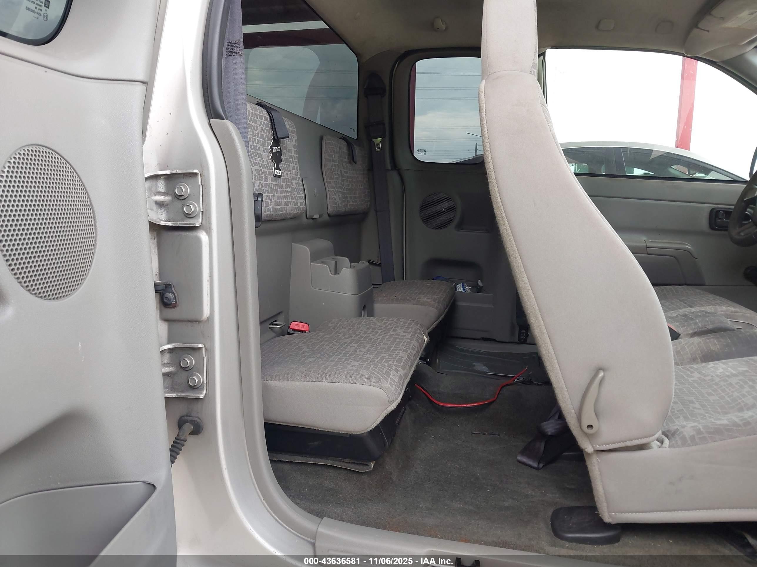 2006 Isuzu I-280 S Champagne vin: 1GGCS198968702851