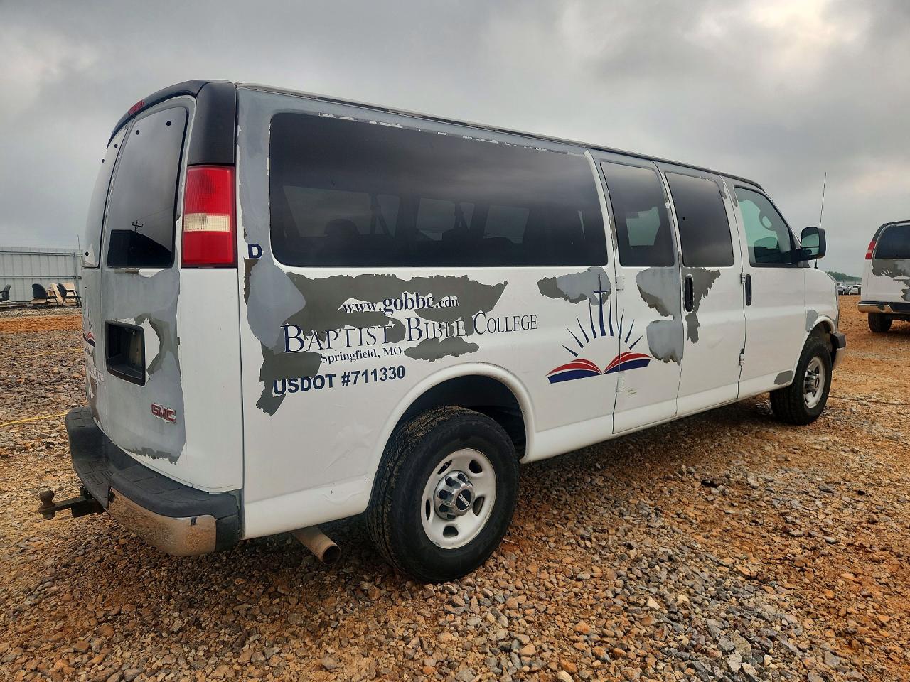 2010 Gmc Savana G3500 Lt White vin: 1GJ2G1DG9A1151215