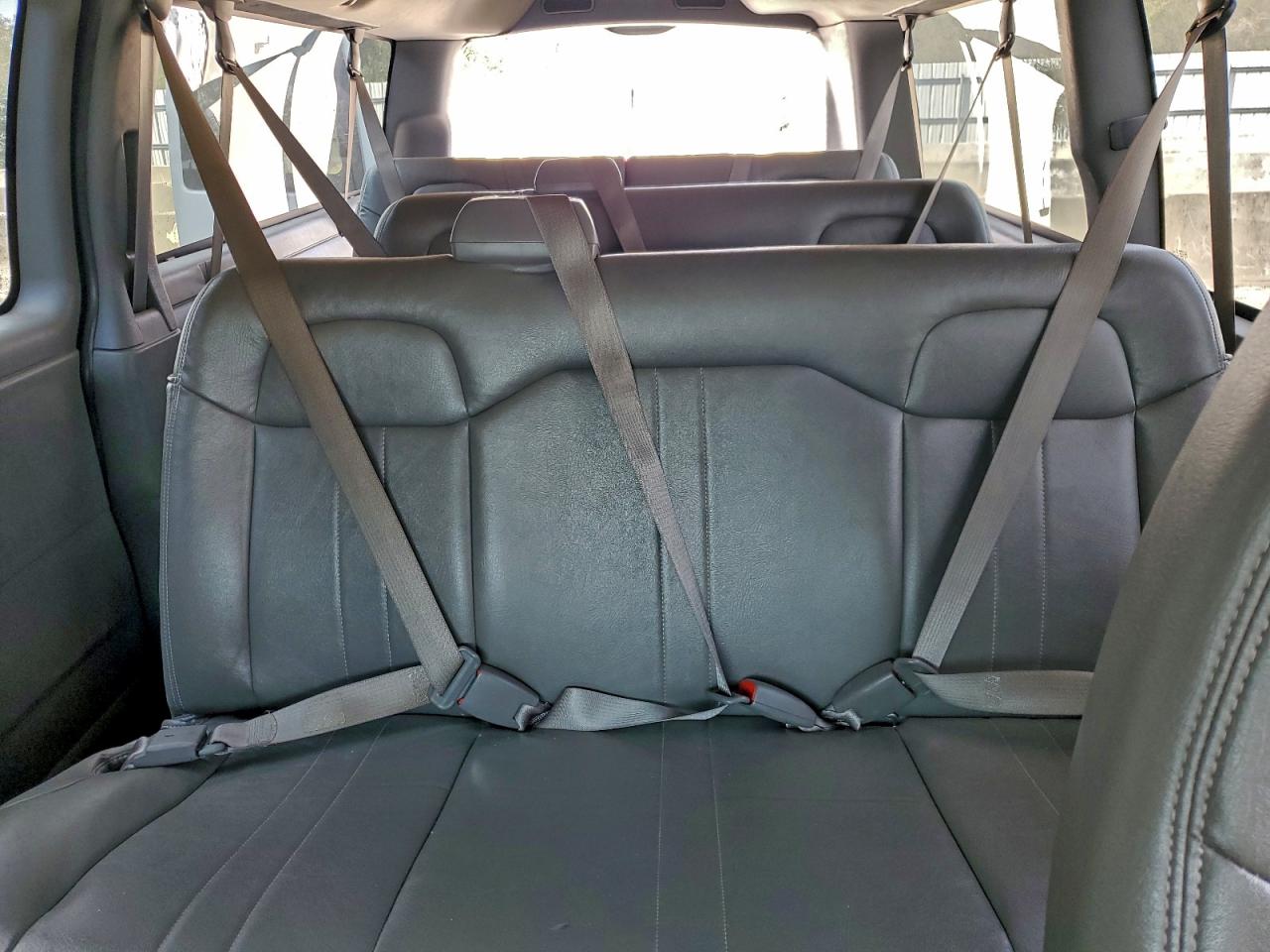 2010 Gmc Savana G3500 Ls Белый vin: 1GJ2GZDG1A1184224