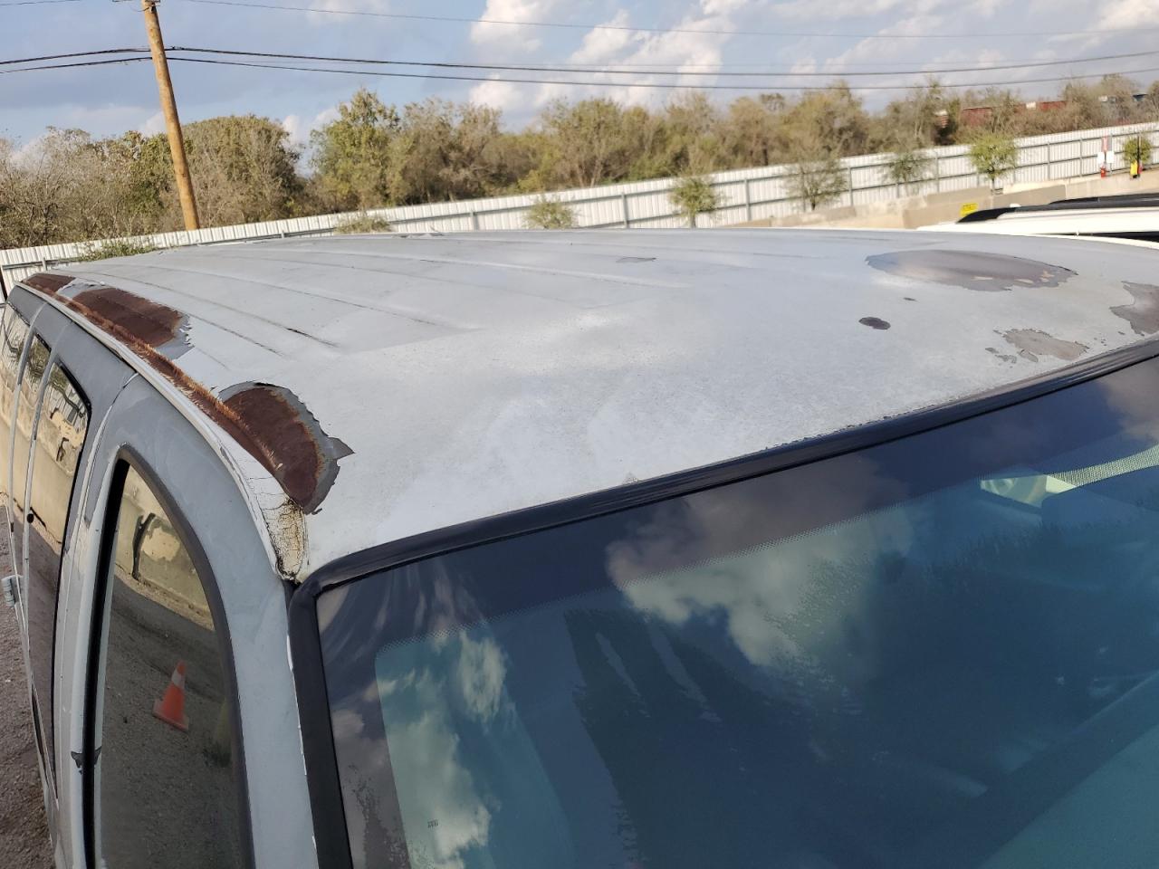 2010 Gmc Savana G3500 Ls Белый vin: 1GJ2GZDG1A1184224 Damage: Roof, Peeling, > 12 Inches