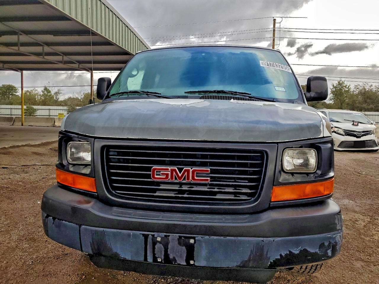 2010 Gmc Savana G3500 Ls White vin: 1GJ2GZDG5A1180158