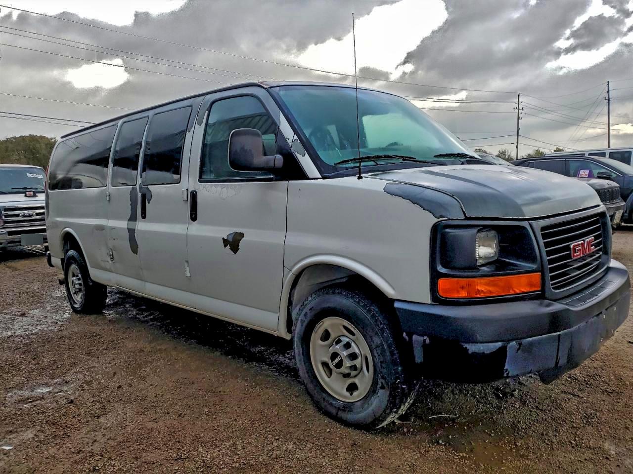 2010 Gmc Savana G3500 Ls White vin: 1GJ2GZDG5A1180158