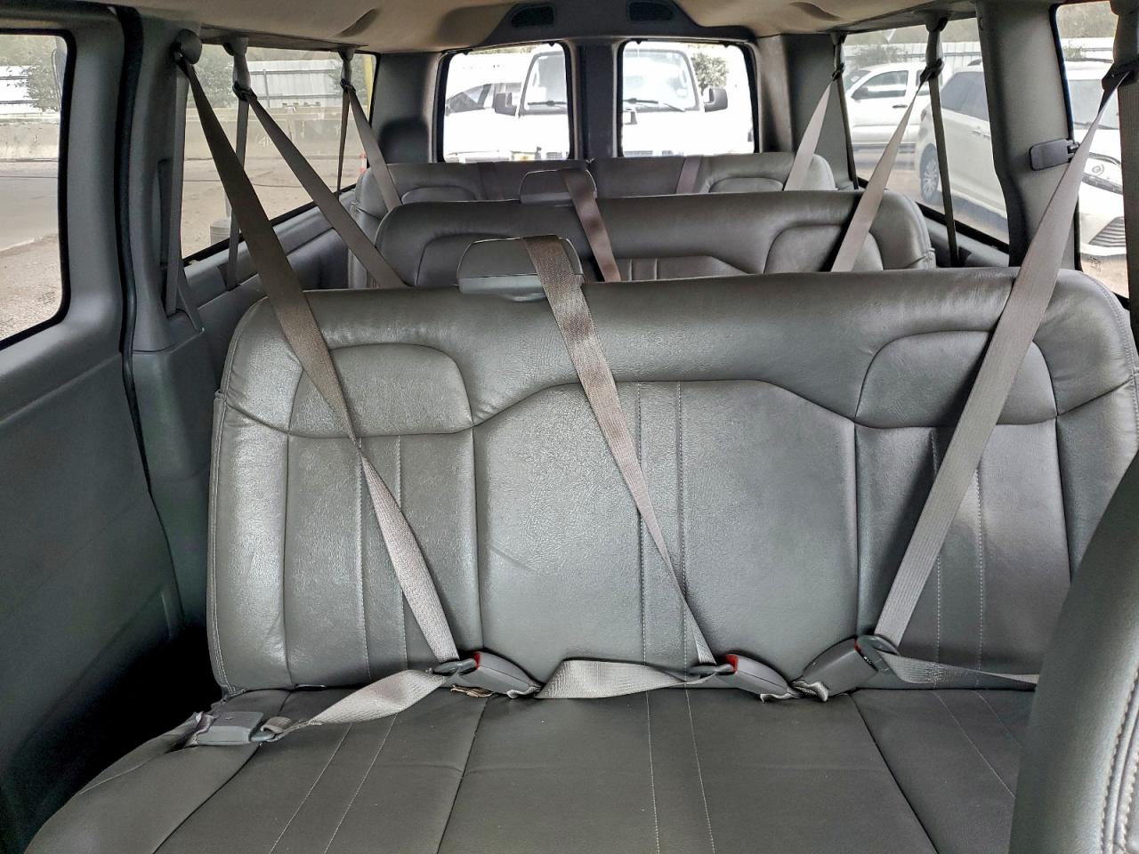 2010 Gmc Savana G3500 Ls White vin: 1GJ2GZDG5A1180158