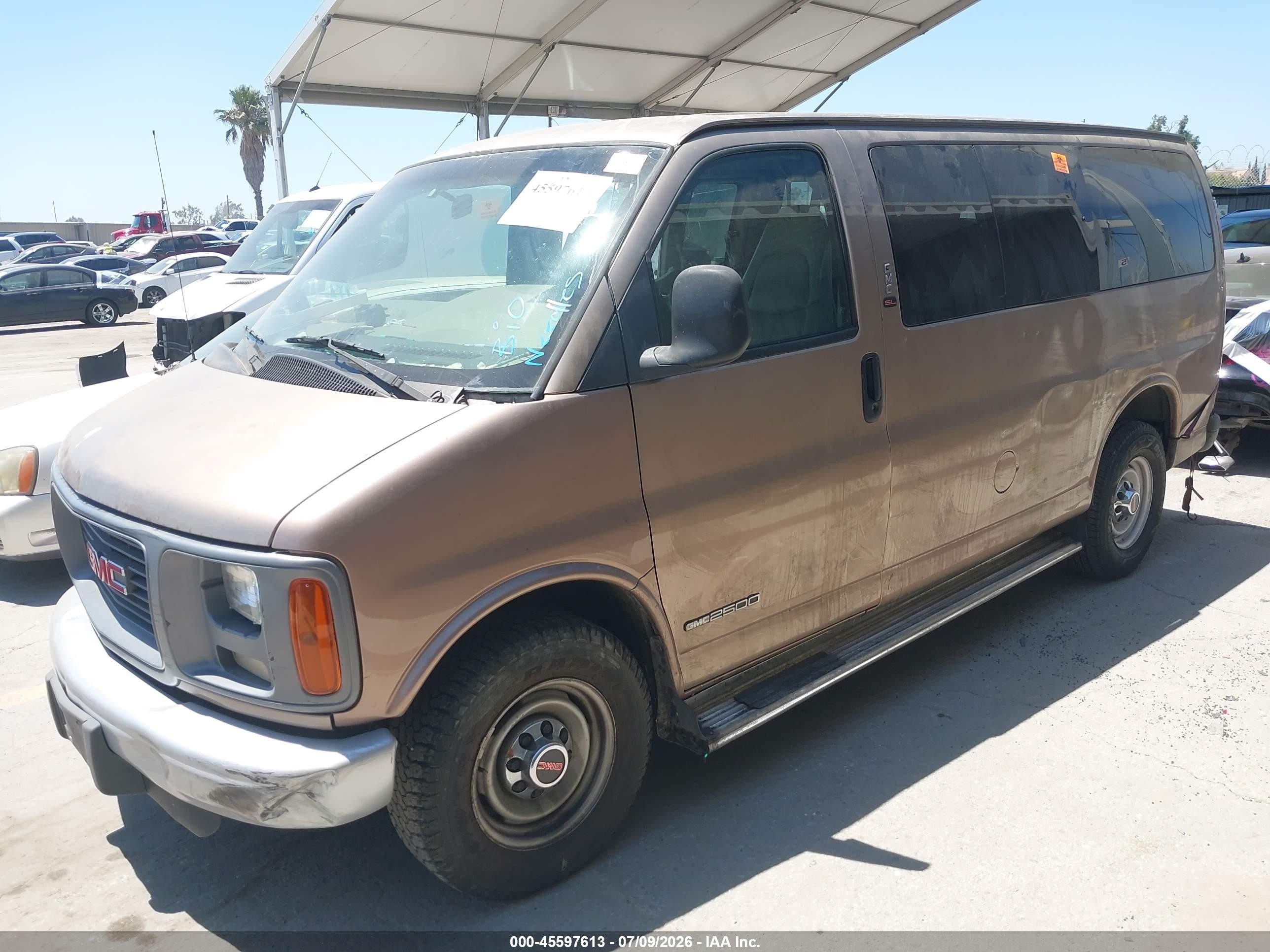 2001 Gmc Savana Standard Brown vin: 1GJGG25R511117817