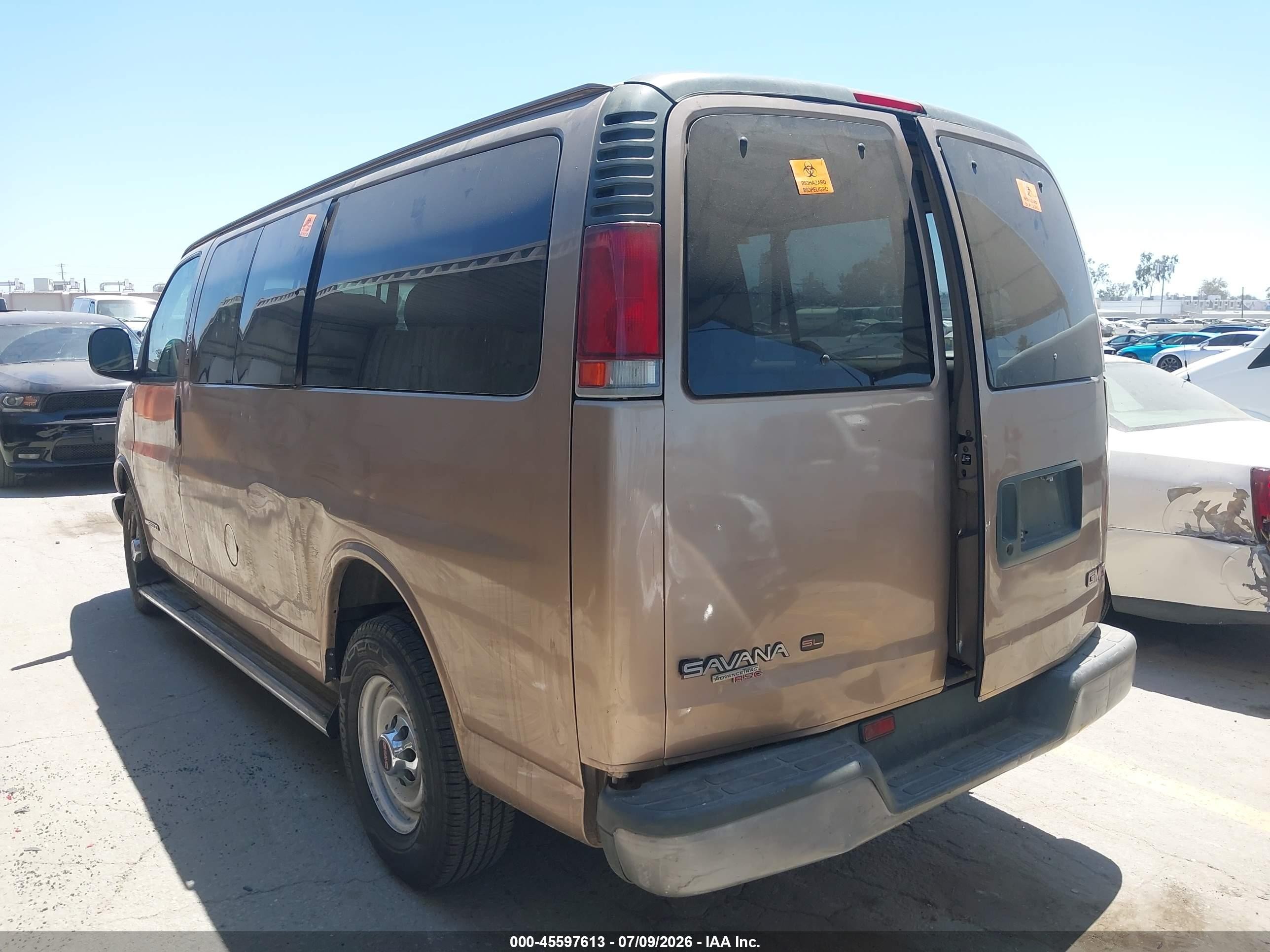 2001 Gmc Savana Standard Brown vin: 1GJGG25R511117817