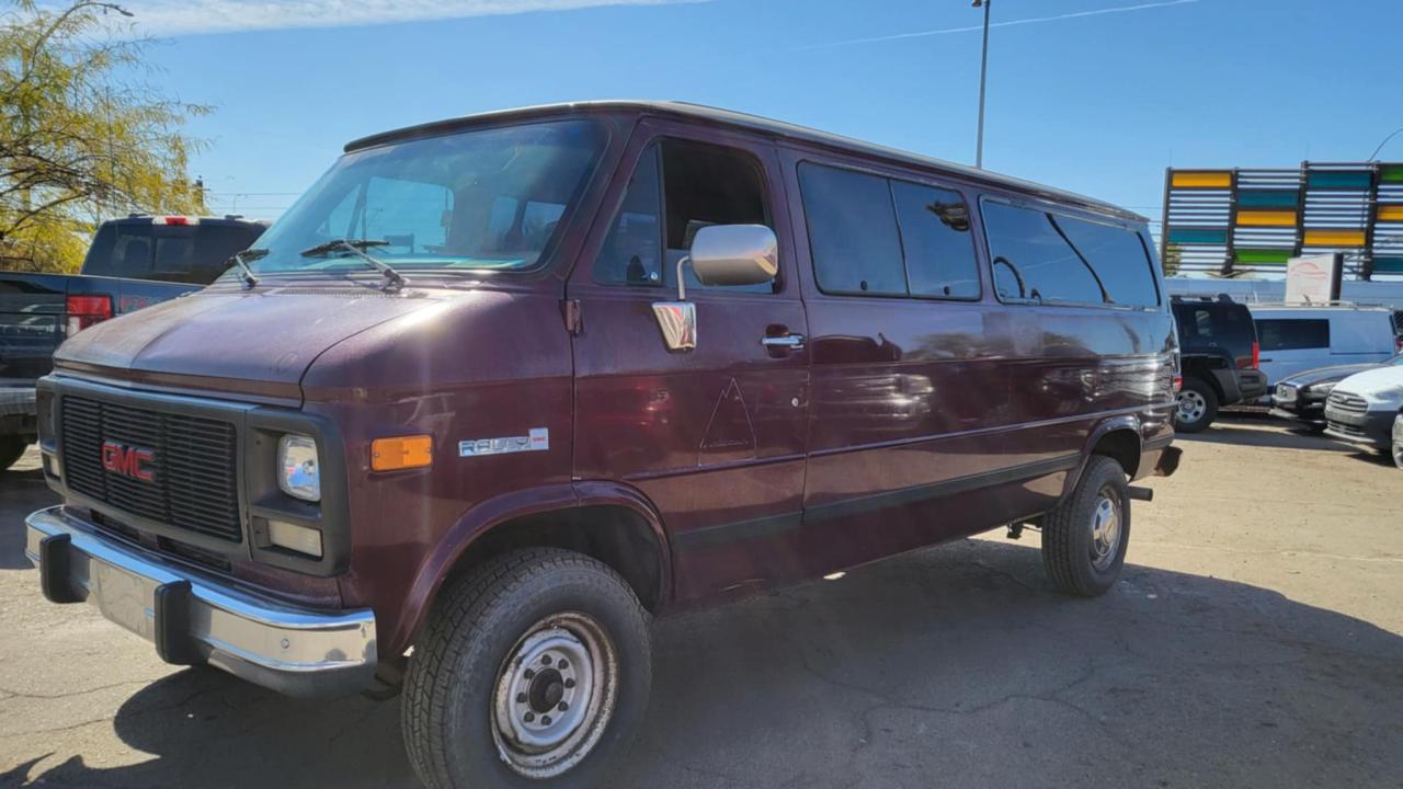 1994 Gmc Rally Wagon G3500 Burgundy vin: 1GJGG39K6RF527981
