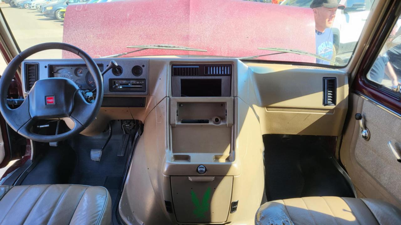 1994 Gmc Rally Wagon G3500 Burgundy vin: 1GJGG39K6RF527981