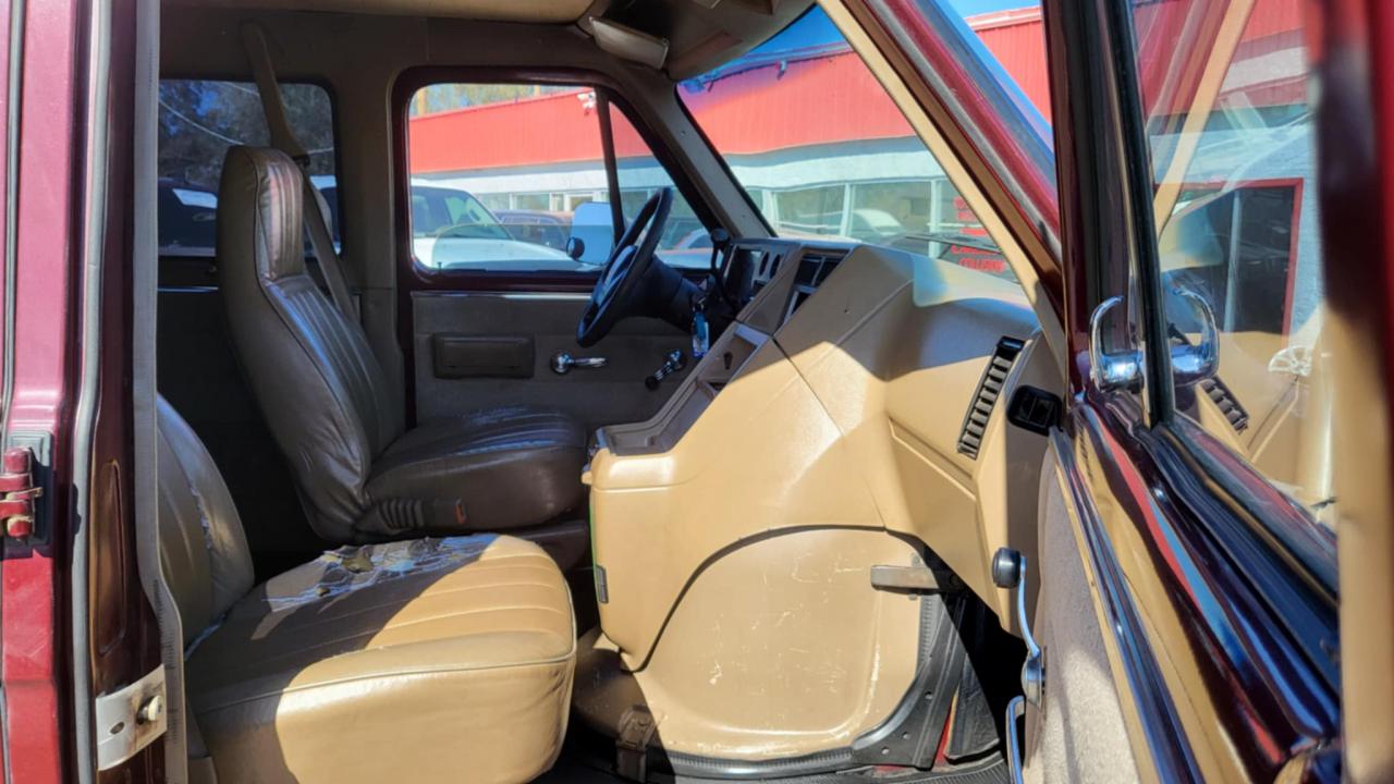 1994 Gmc Rally Wagon G3500 Burgundy vin: 1GJGG39K6RF527981