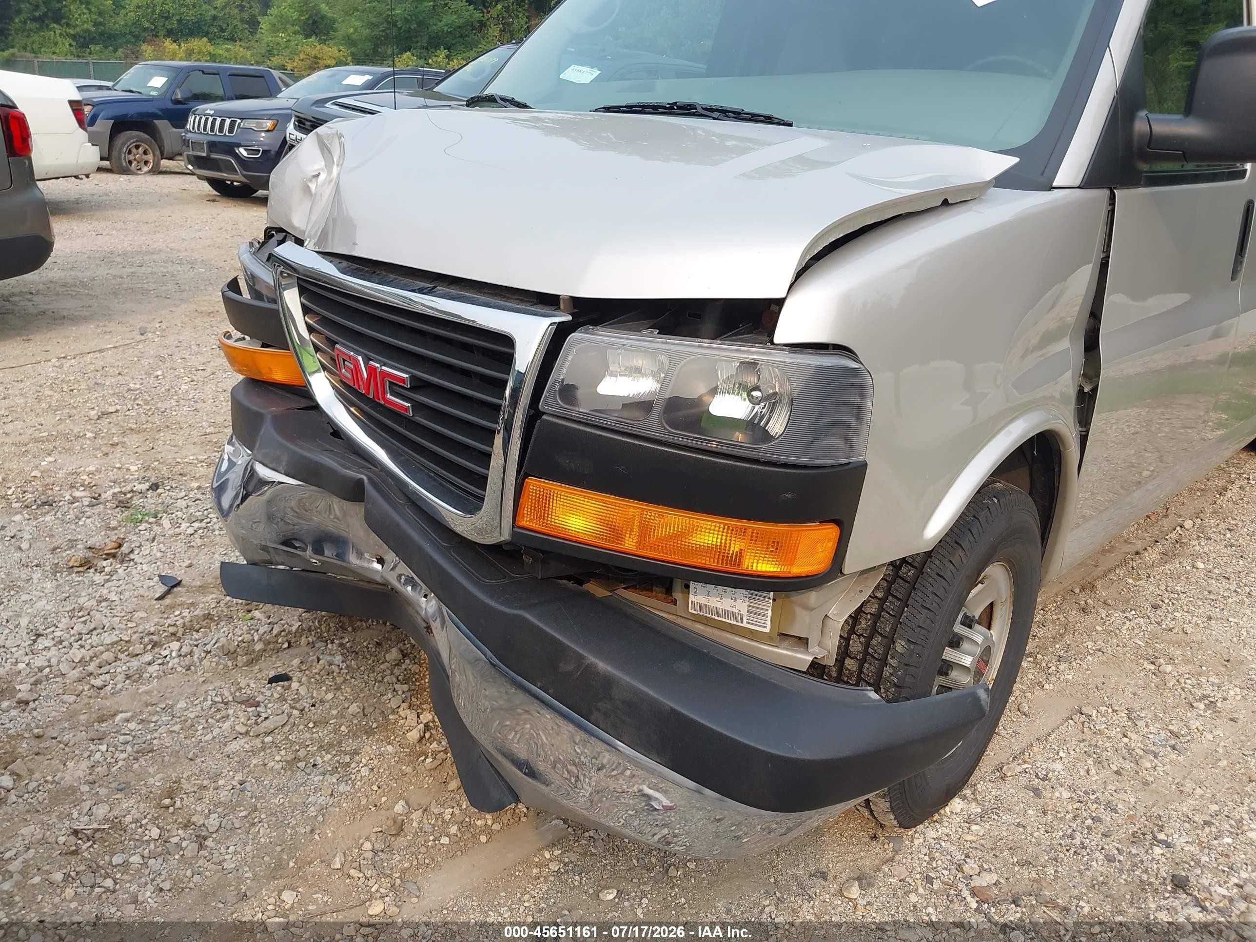 2008 Gmc Savana Passenger Ls Silver vin: 1GJHG39K581215070
