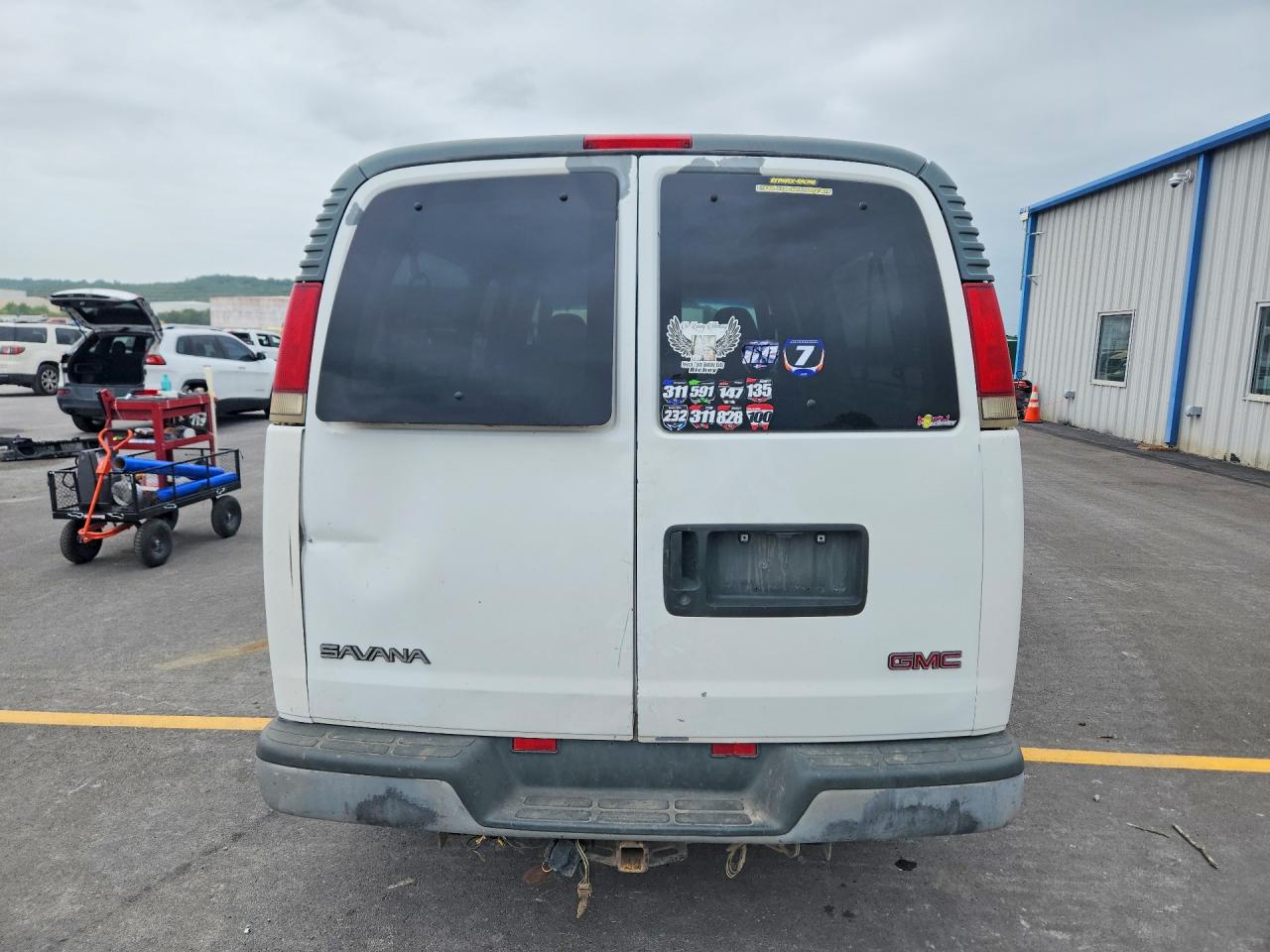 1998 Gmc Savana G3500 White vin: 1GJHG39R3W1090550