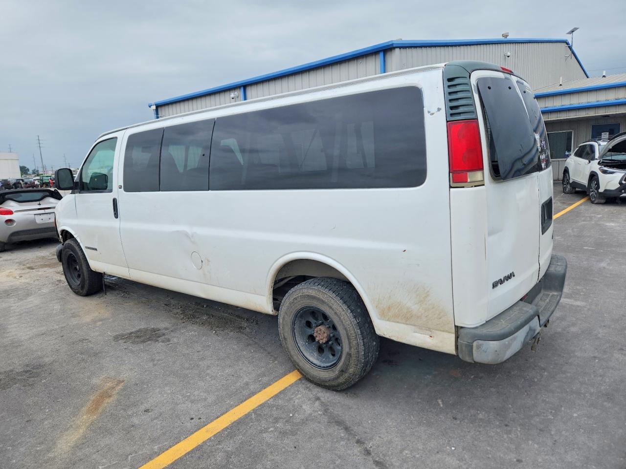 1998 Gmc Savana G3500 White vin: 1GJHG39R3W1090550
