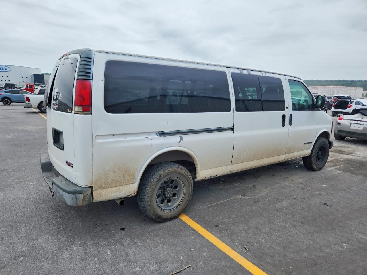1998 Gmc Savana G3500 White vin: 1GJHG39R3W1090550