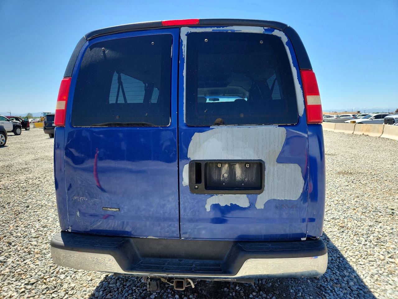 2005 Gmc Savana G3500 Blue vin: 1GJHG39U651225863