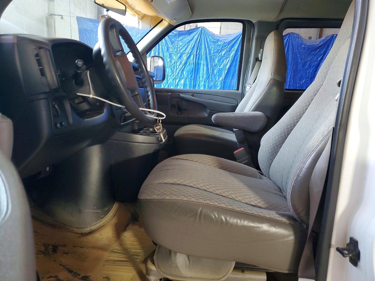 2003 Gmc Savana G3500 White vin: 1GJHG39UX31188622