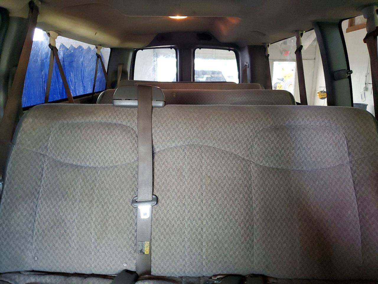2003 Gmc Savana G3500 White vin: 1GJHG39UX31188622