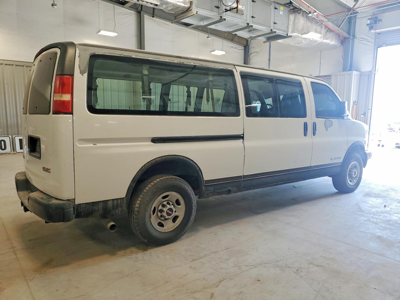 2006 Gmc Savana G3500 White vin: 1GJHG39UX61176619