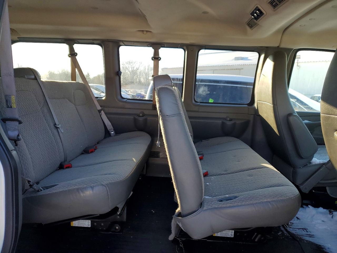 2012 Gmc Savana G2500 Ls White vin: 1GJW7PFA2C1174657