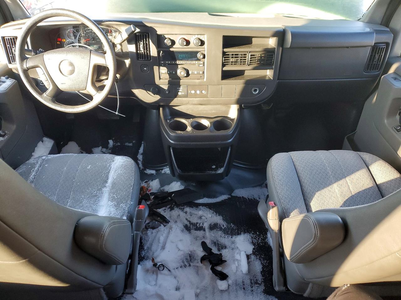 2012 Gmc Savana G2500 Ls White vin: 1GJW7PFA2C1174657