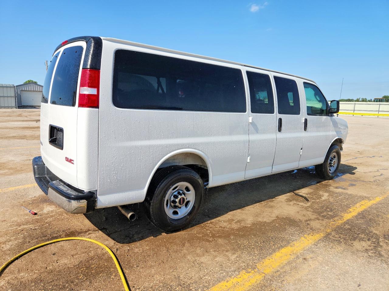 2026 Gmc Savana G3500 Lt White vin: 1GJZ7PF73T1191940