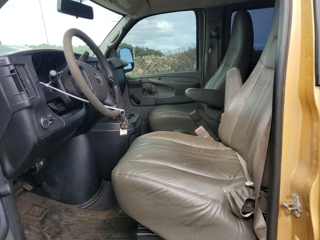 2013 Gmc Savana G3500 Ls Gold vin: 1GJZ7ZFG1D1150428
