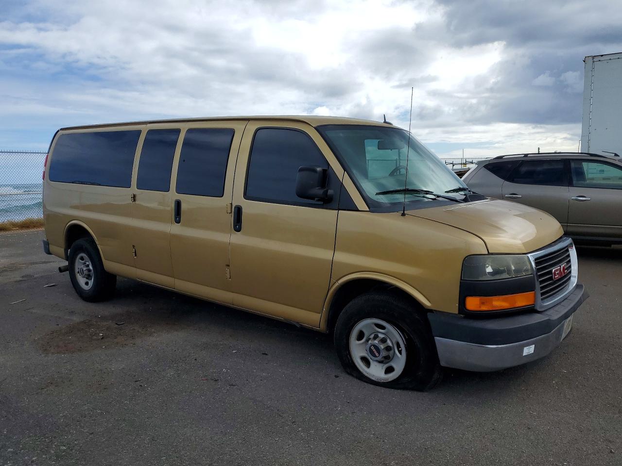 2013 Gmc Savana G3500 Ls Gold vin: 1GJZ7ZFG1D1150428