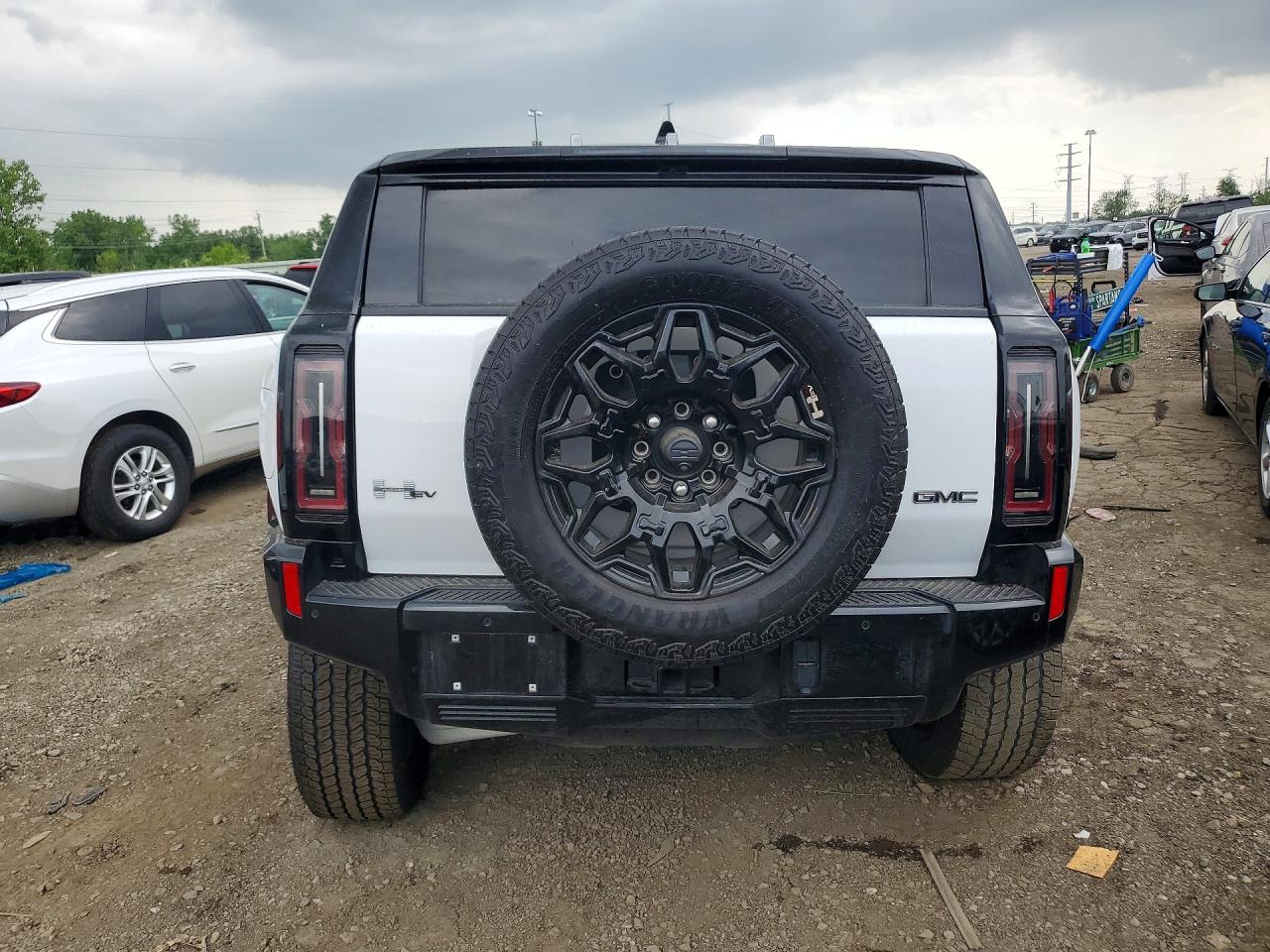 2025 Gmc Hummer Suv 2x White vin: 1GKB0NDEXSU107004