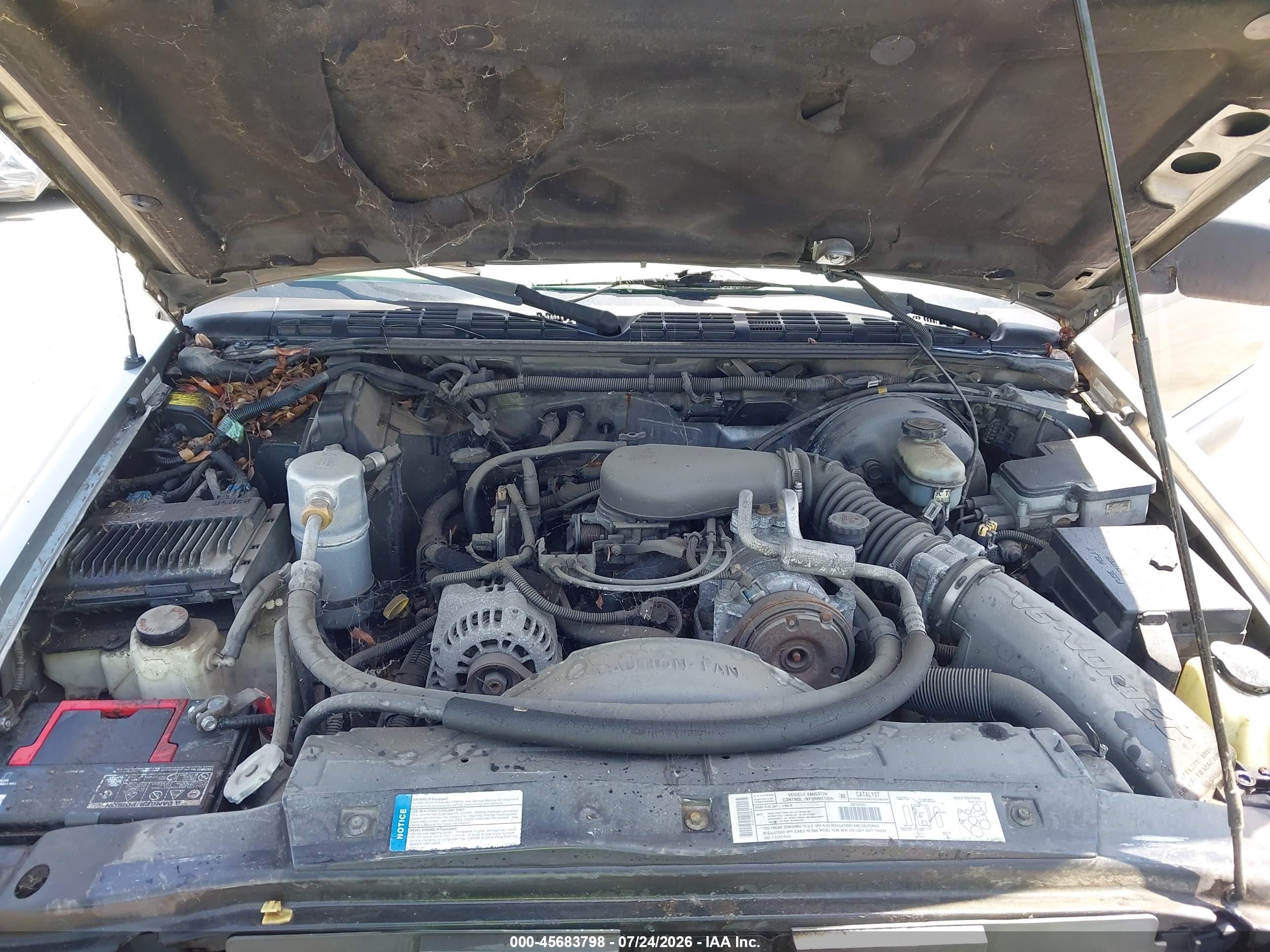 2000 Gmc Jimmy   Золотой vin: 1GKCS13W2Y2143856