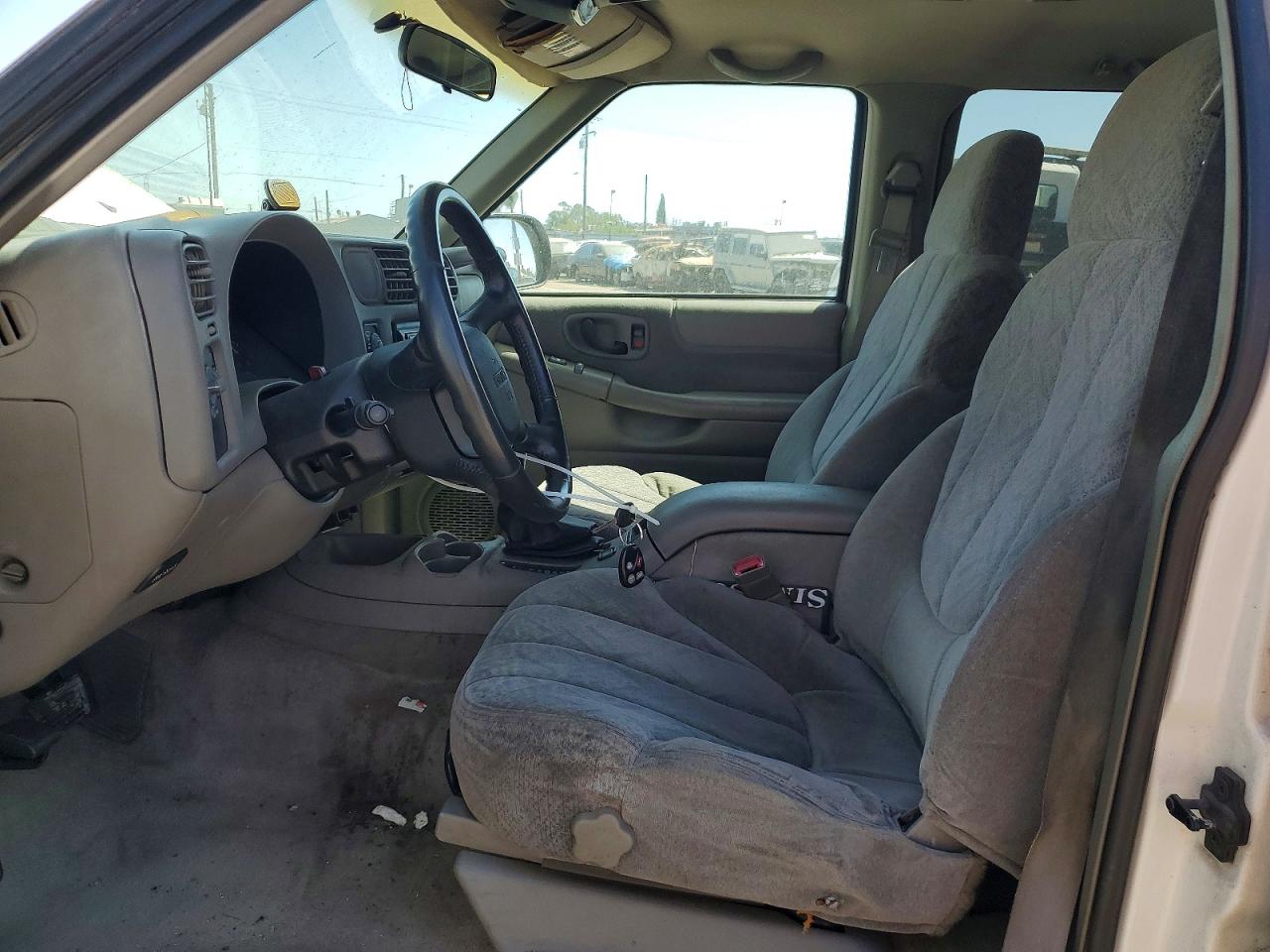 1999 Gmc Jimmy White vin: 1GKCS13W4X2547613