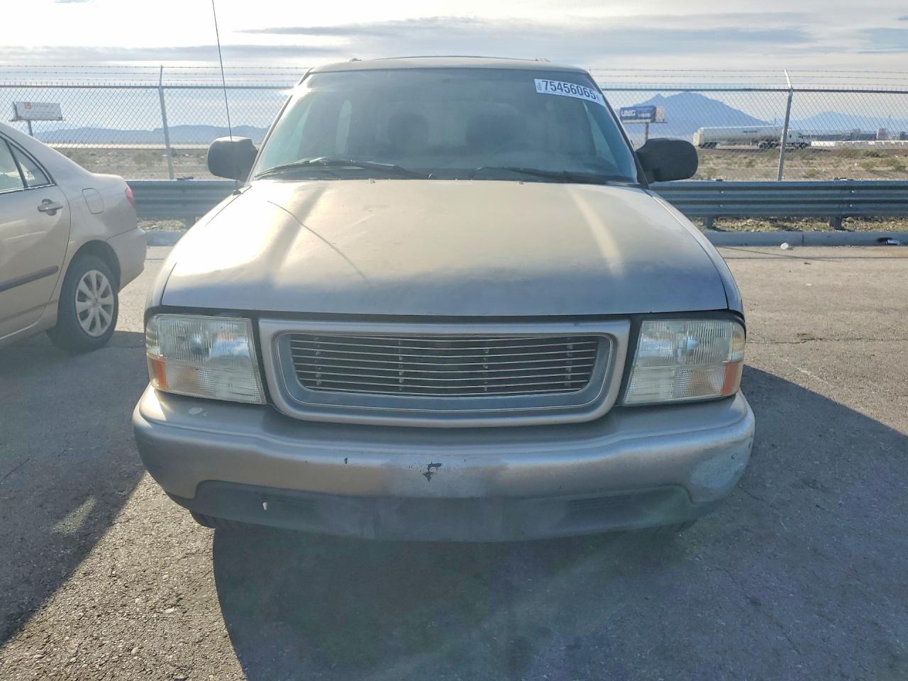 2000 Gmc Jimmy Silver vin: 1GKCS18W6YK221564
