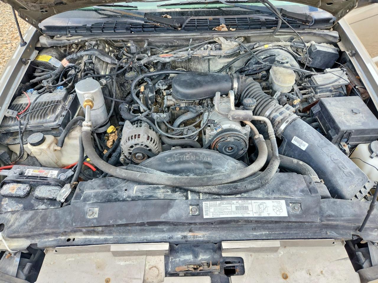 2000 Gmc Jimmy Gold vin: 1GKCT18W5YK232858
