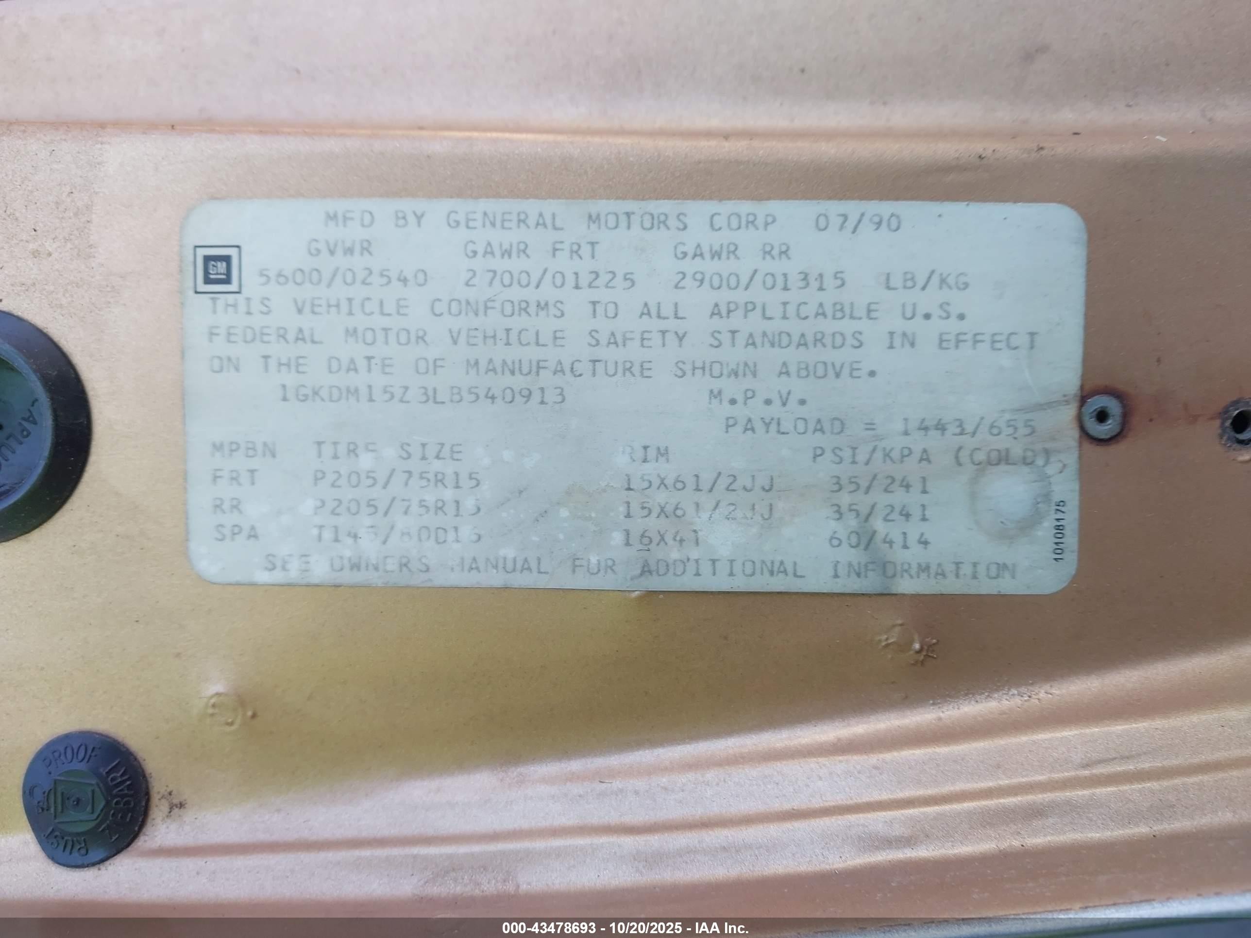 1990 Gmc Safari   Silver vin: 1GKDM15Z3LB540913