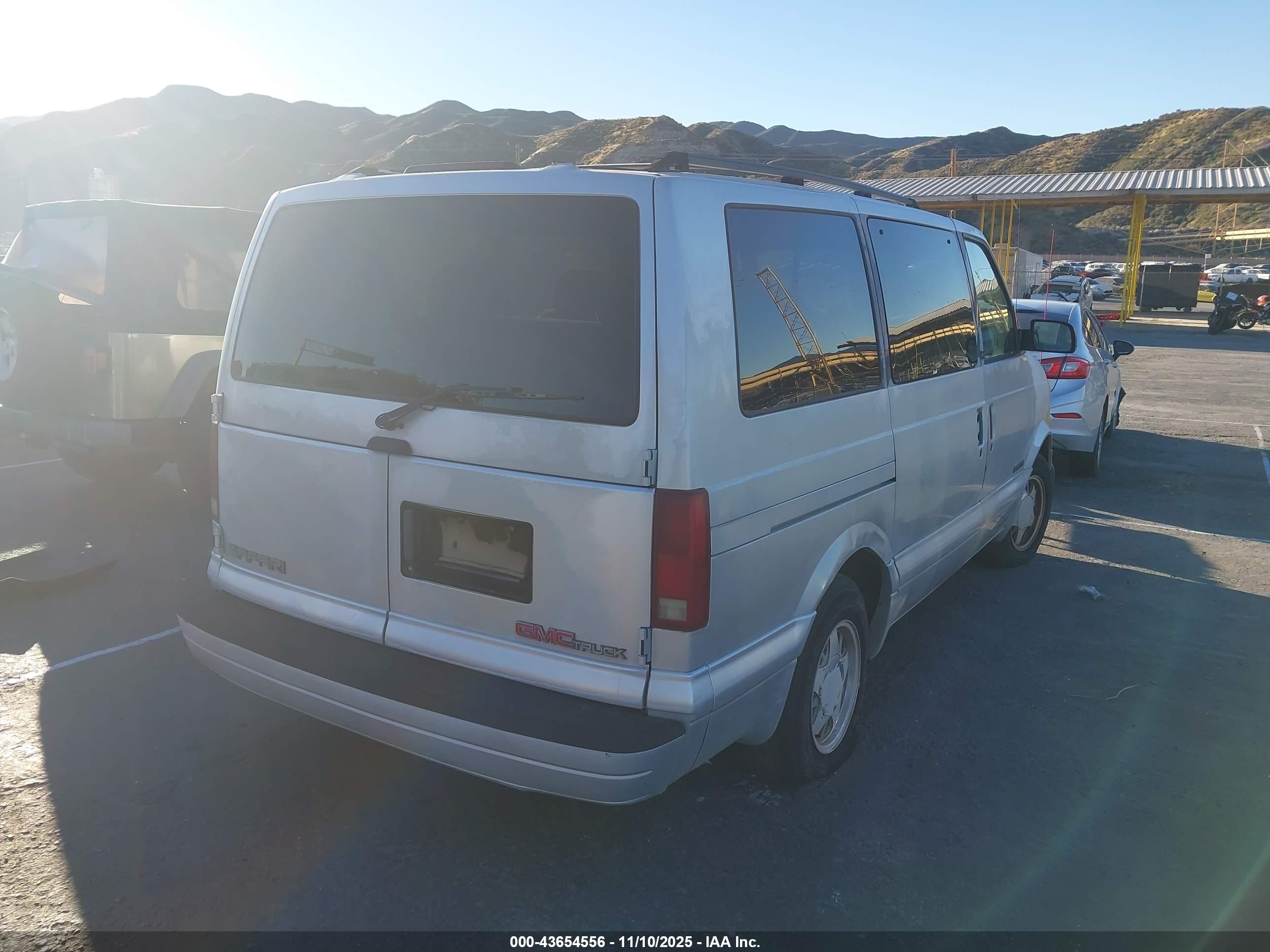 1996 Gmc Safari Xt Белый vin: 1GKDM19W0TB508713