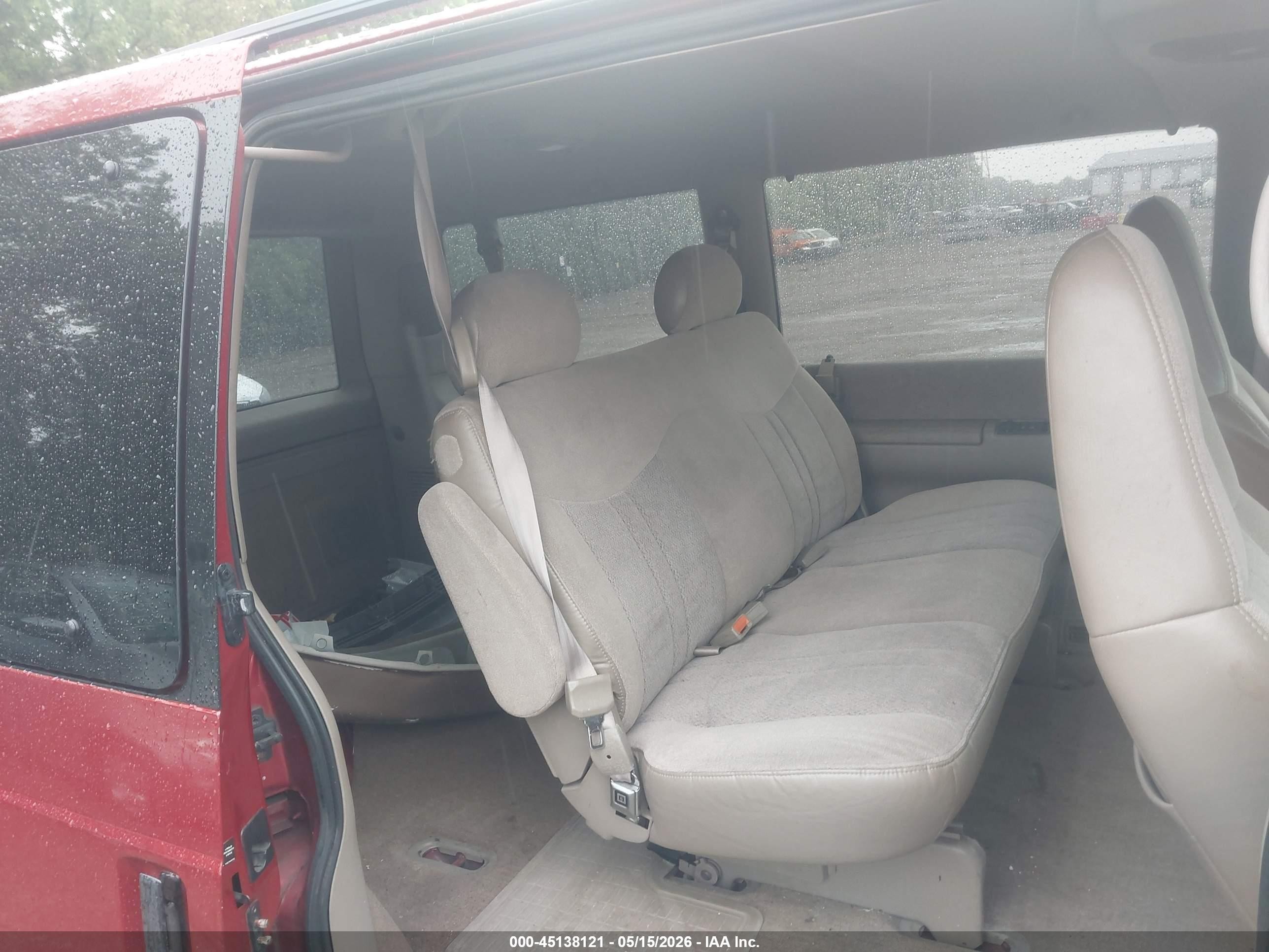 2000 Gmc Safari Sl Красный vin: 1GKDM19W0YB513594