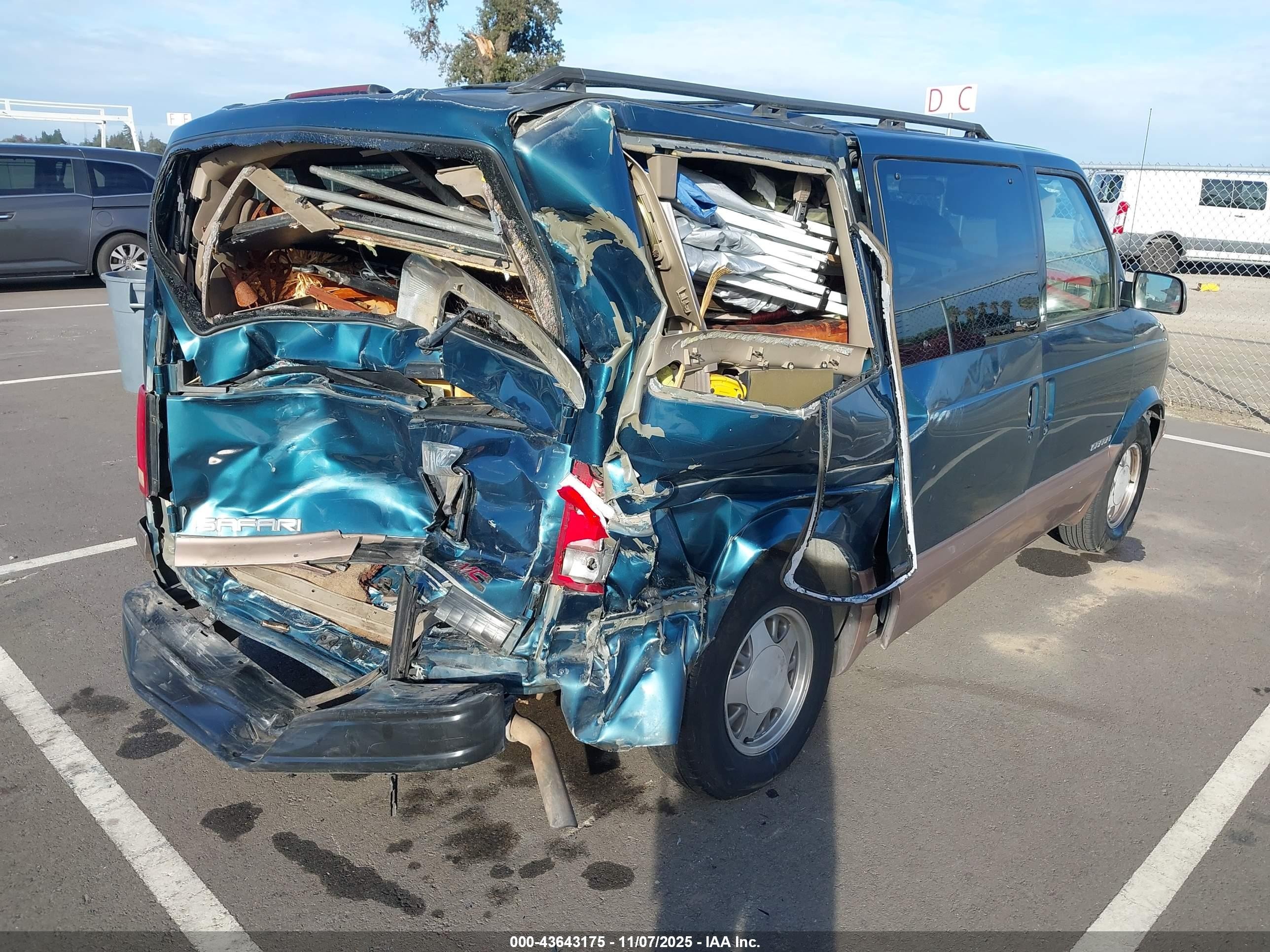 1998 Gmc Safari Sle Зеленый vin: 1GKDM19W2WB505476
