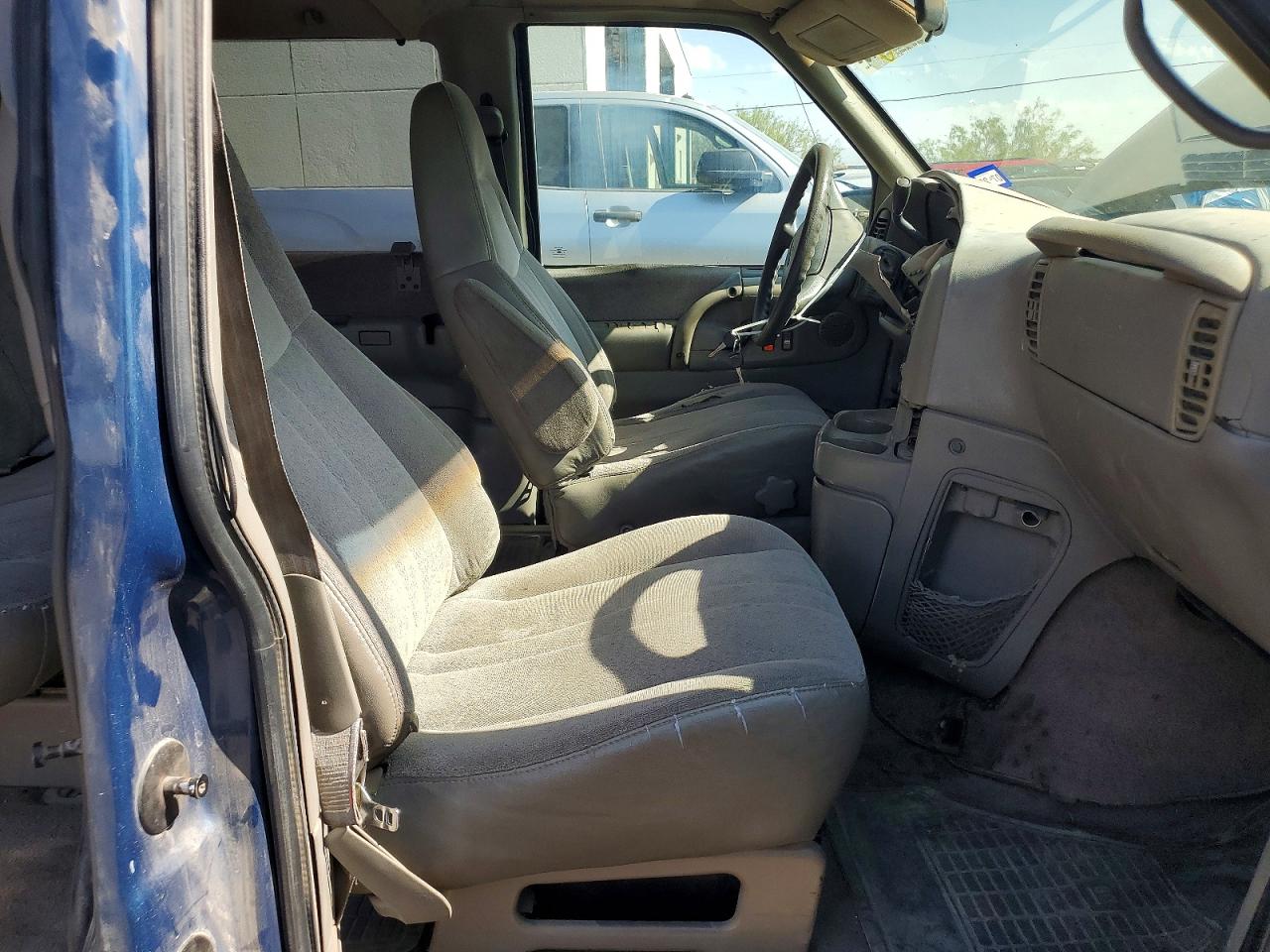 2000 Gmc Safari Xt Синий vin: 1GKDM19W4YB532133