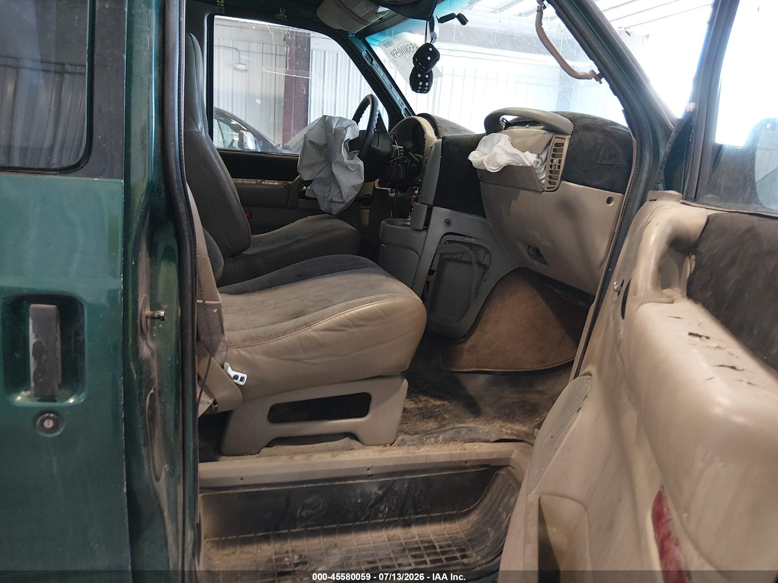 1999 Gmc Safari Passenger Sl Green vin: 1GKDM19W5XB517655