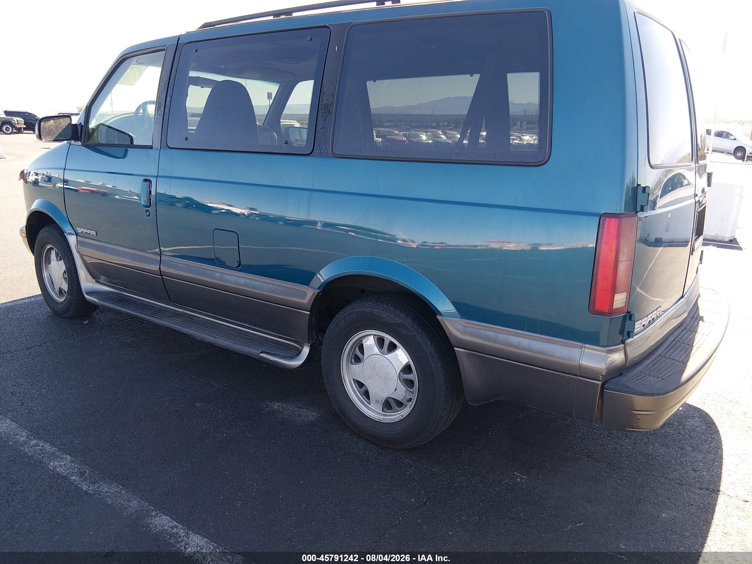 2000 Gmc Safari Sl Blue vin: 1GKDM19W7YB507887