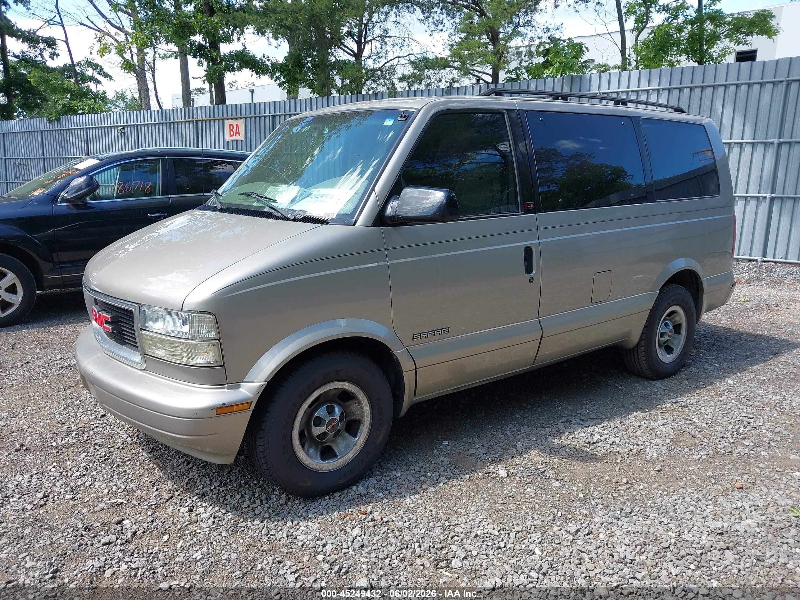 2001 Gmc Safari Sle Silver vin: 1GKDM19W81B519908